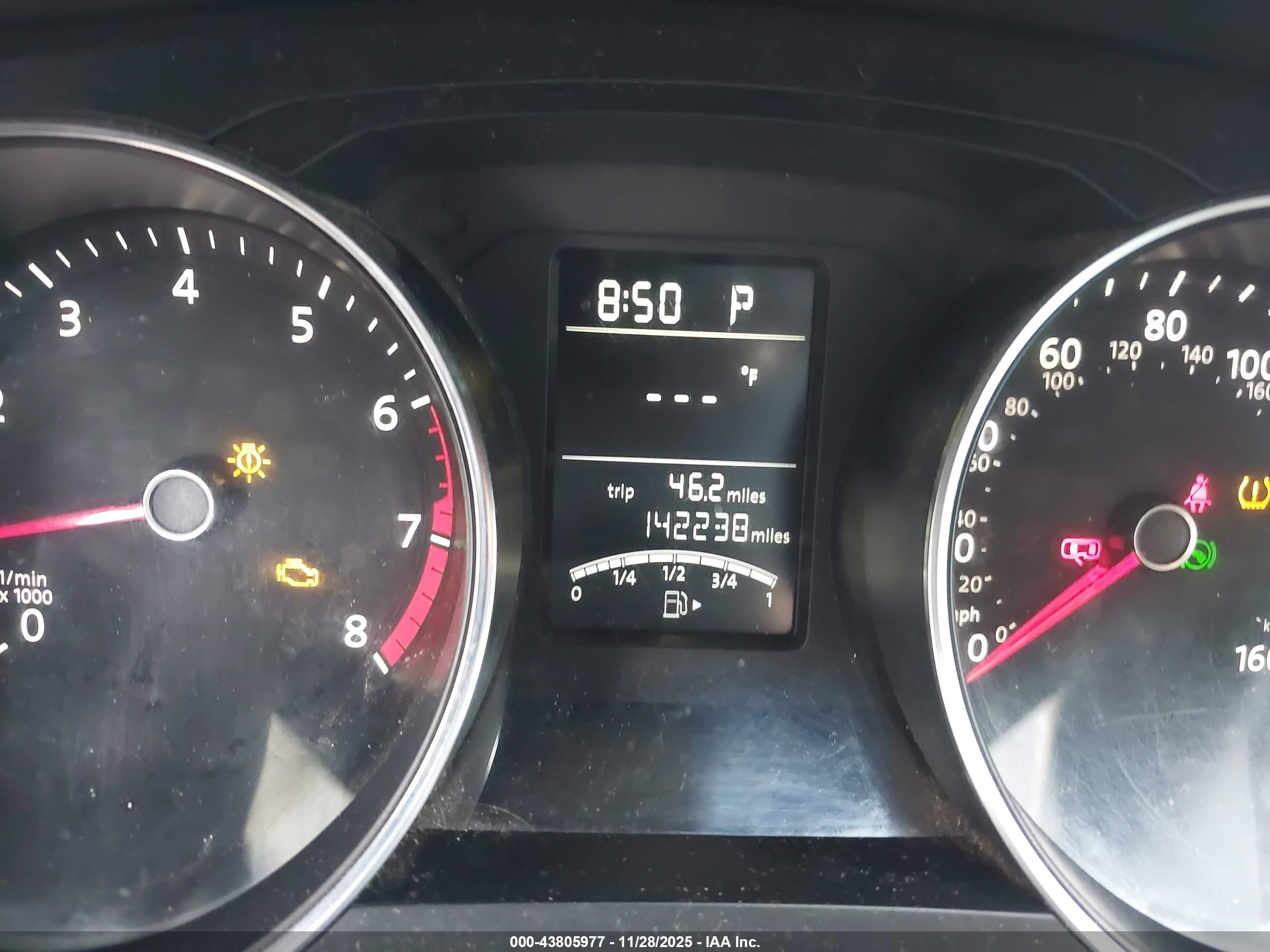 VOLKSWAGEN JETTA image 7