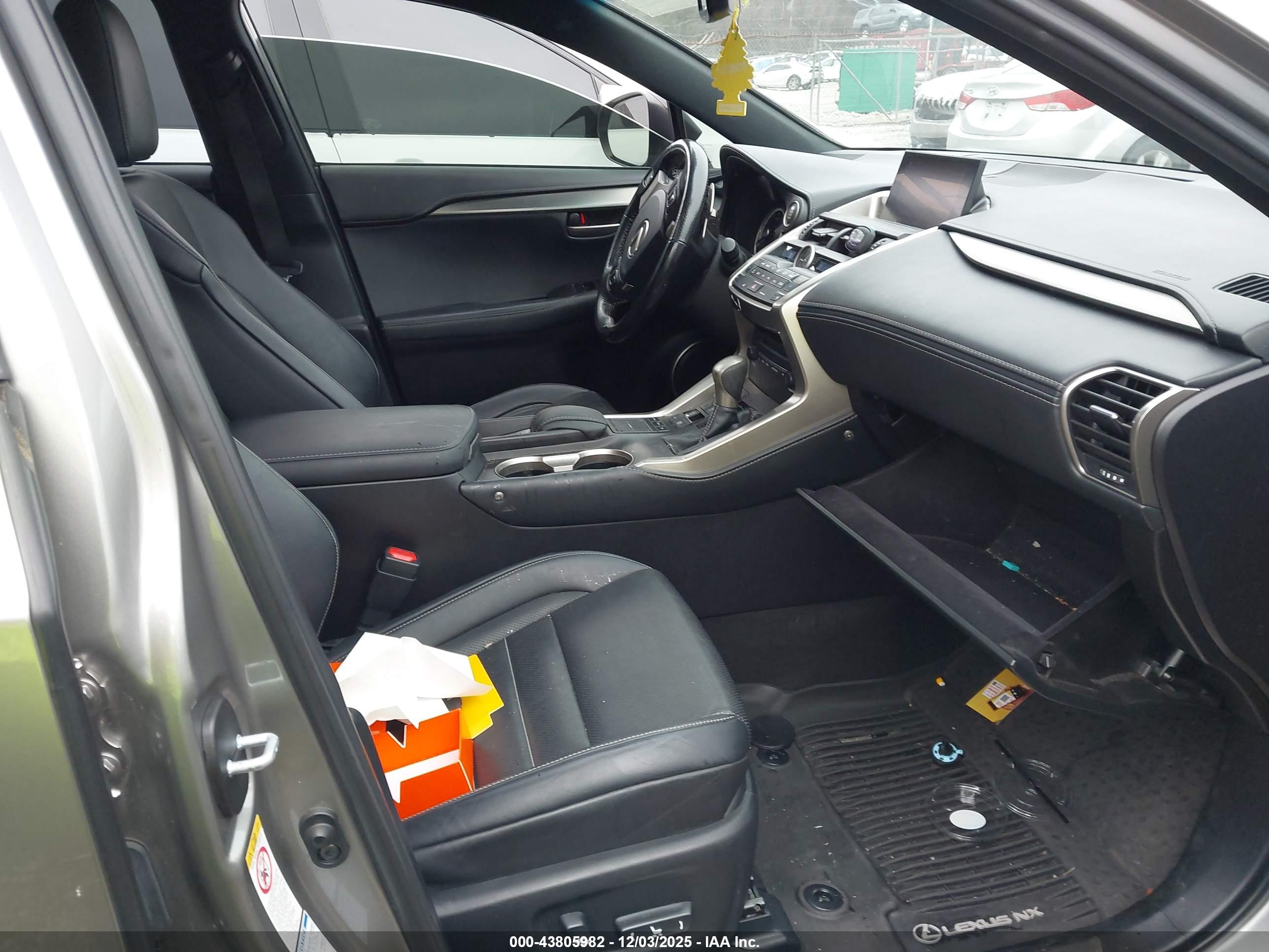LEXUS NX image 5