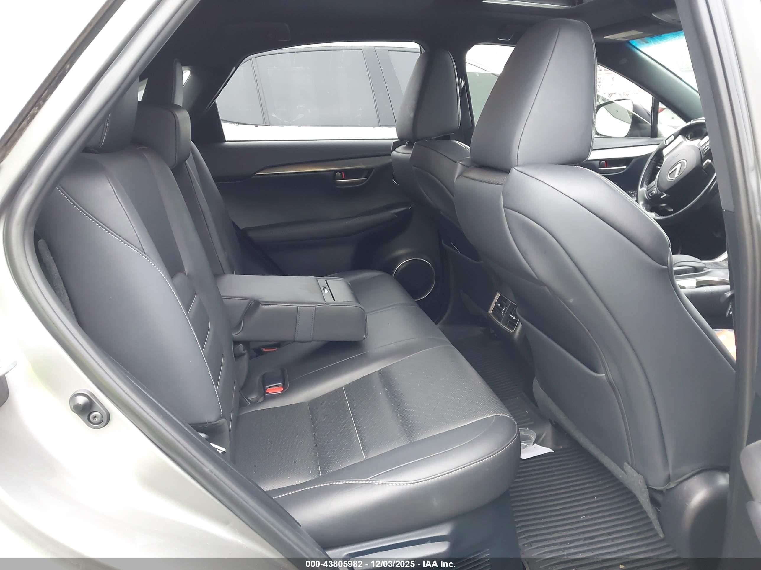 LEXUS NX image 8