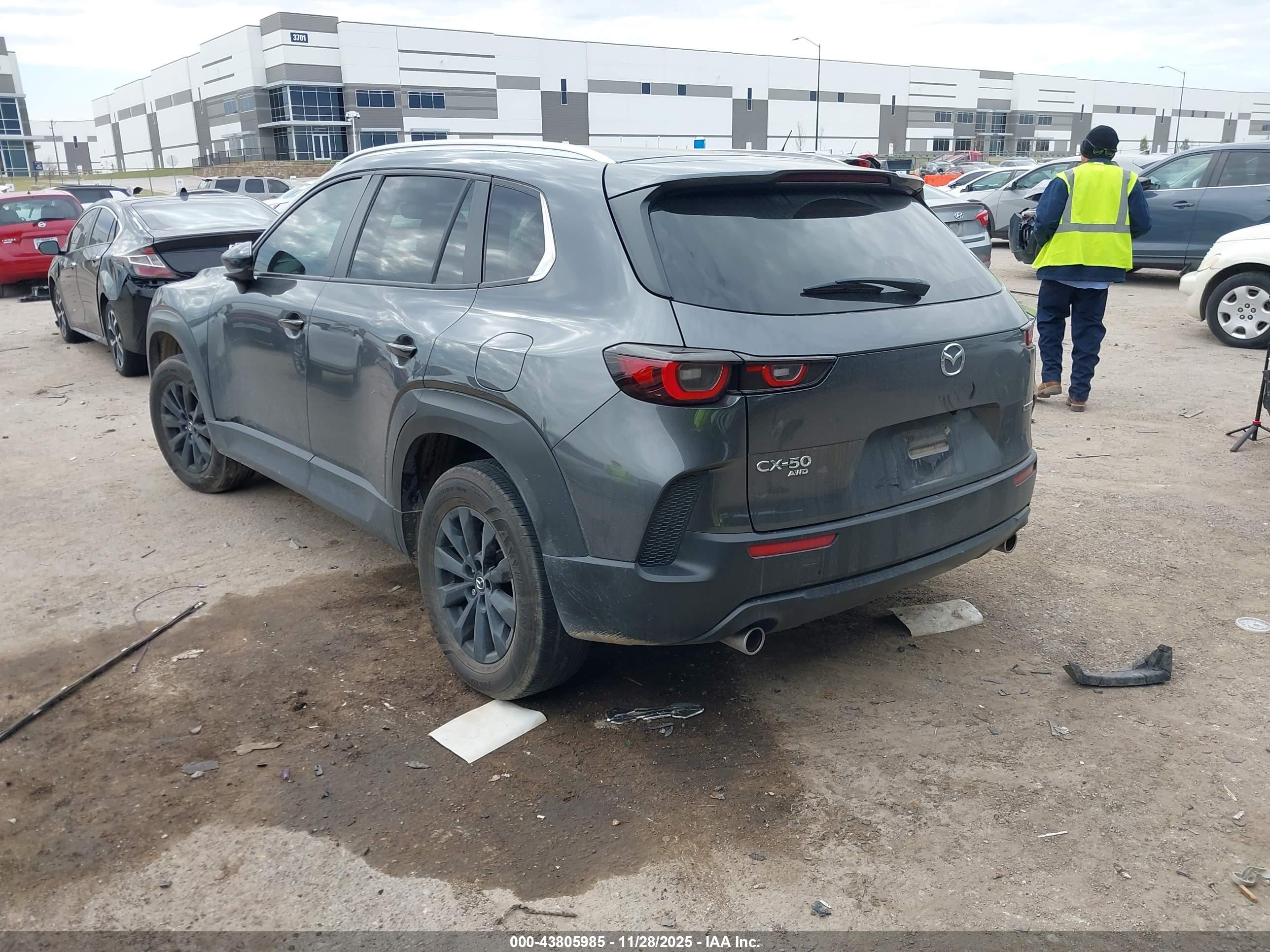 MAZDA CX-50 image 3