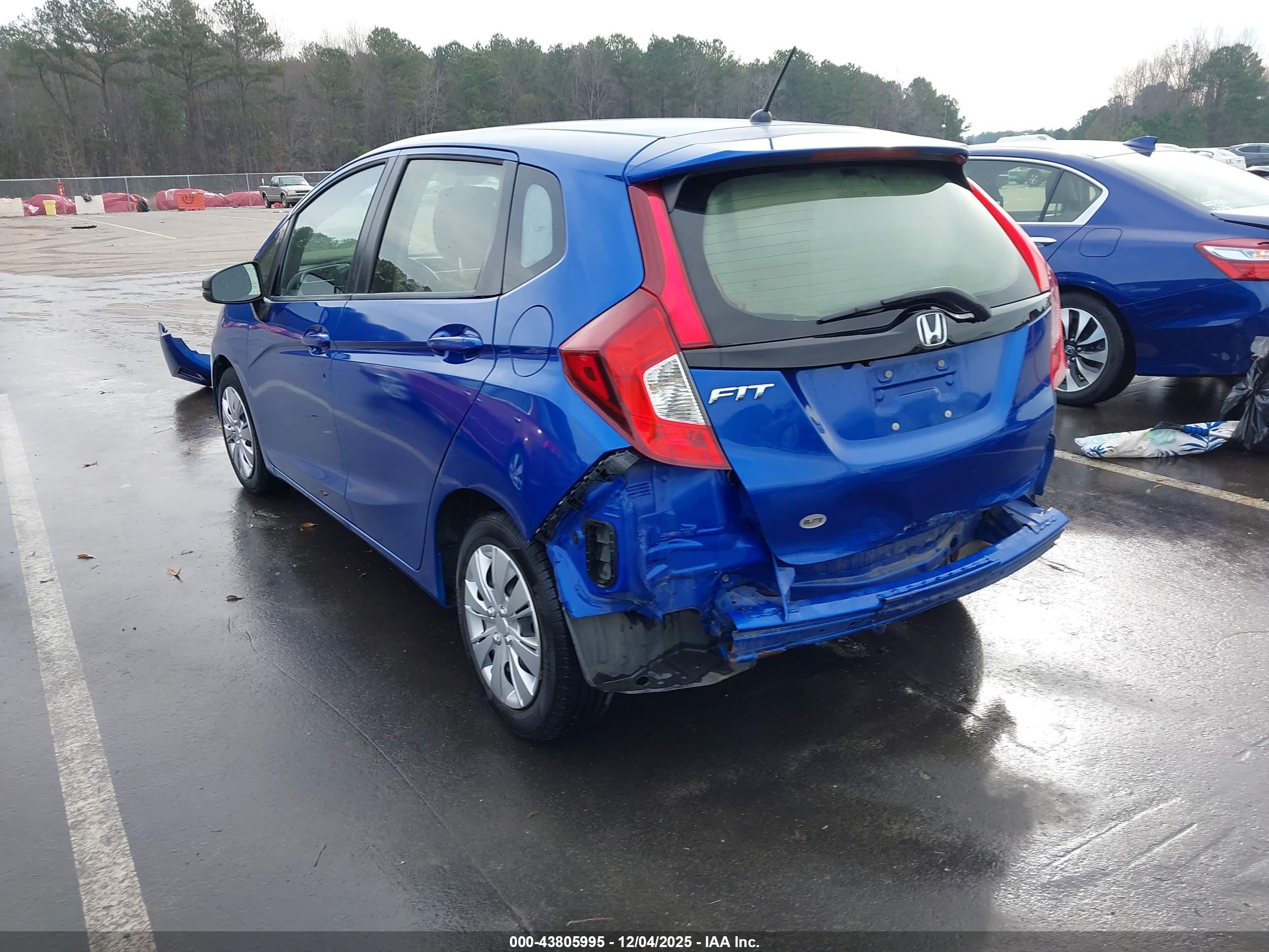 HONDA FIT image 3