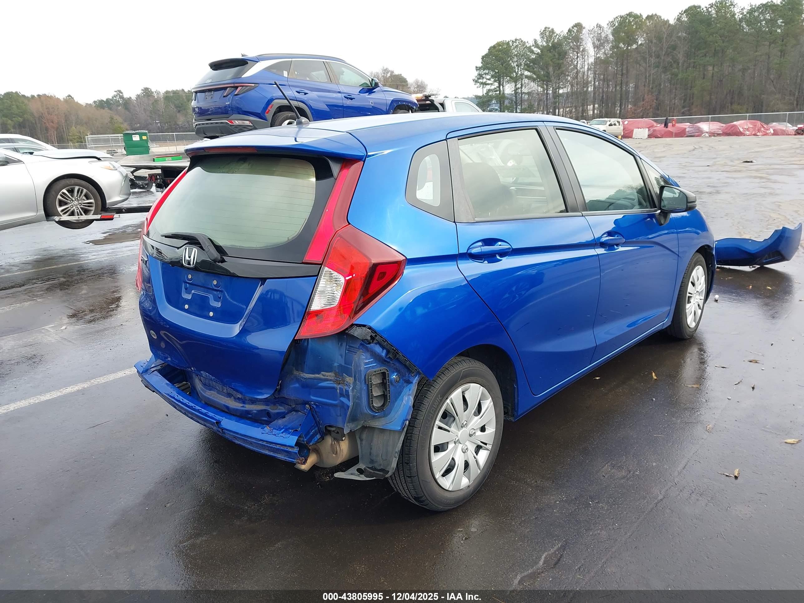 HONDA FIT image 4