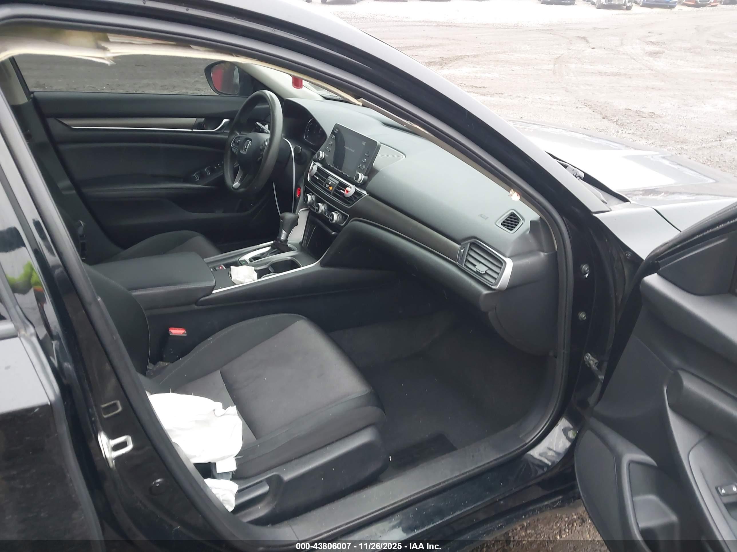 HONDA ACCORD image 5