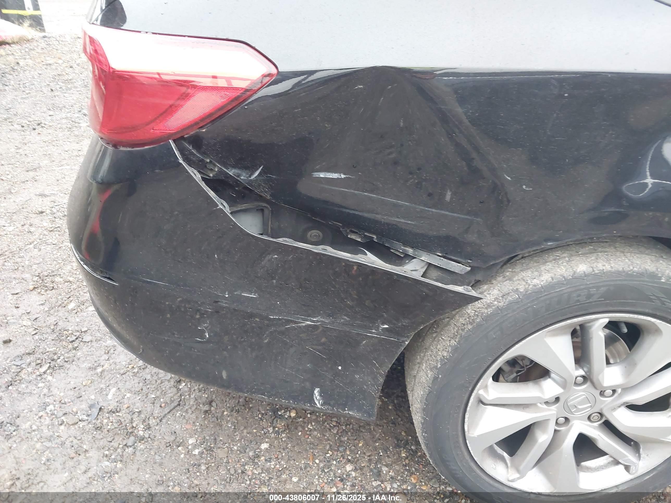 HONDA ACCORD image 6