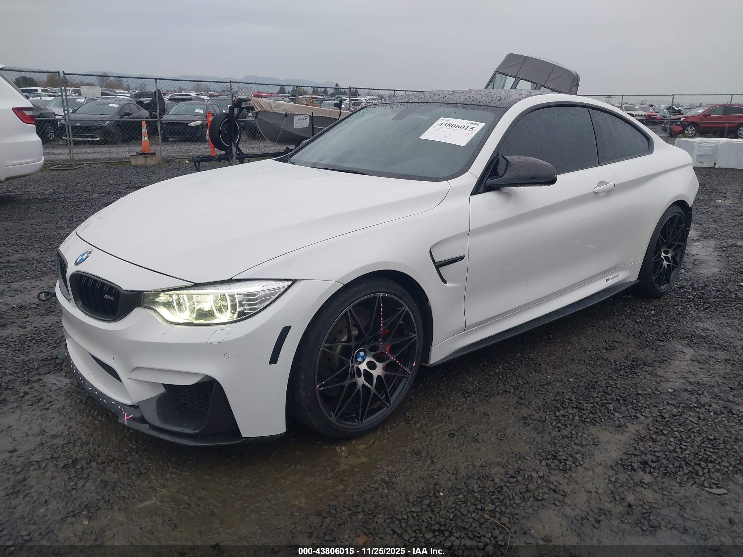 BMW M4 image 2