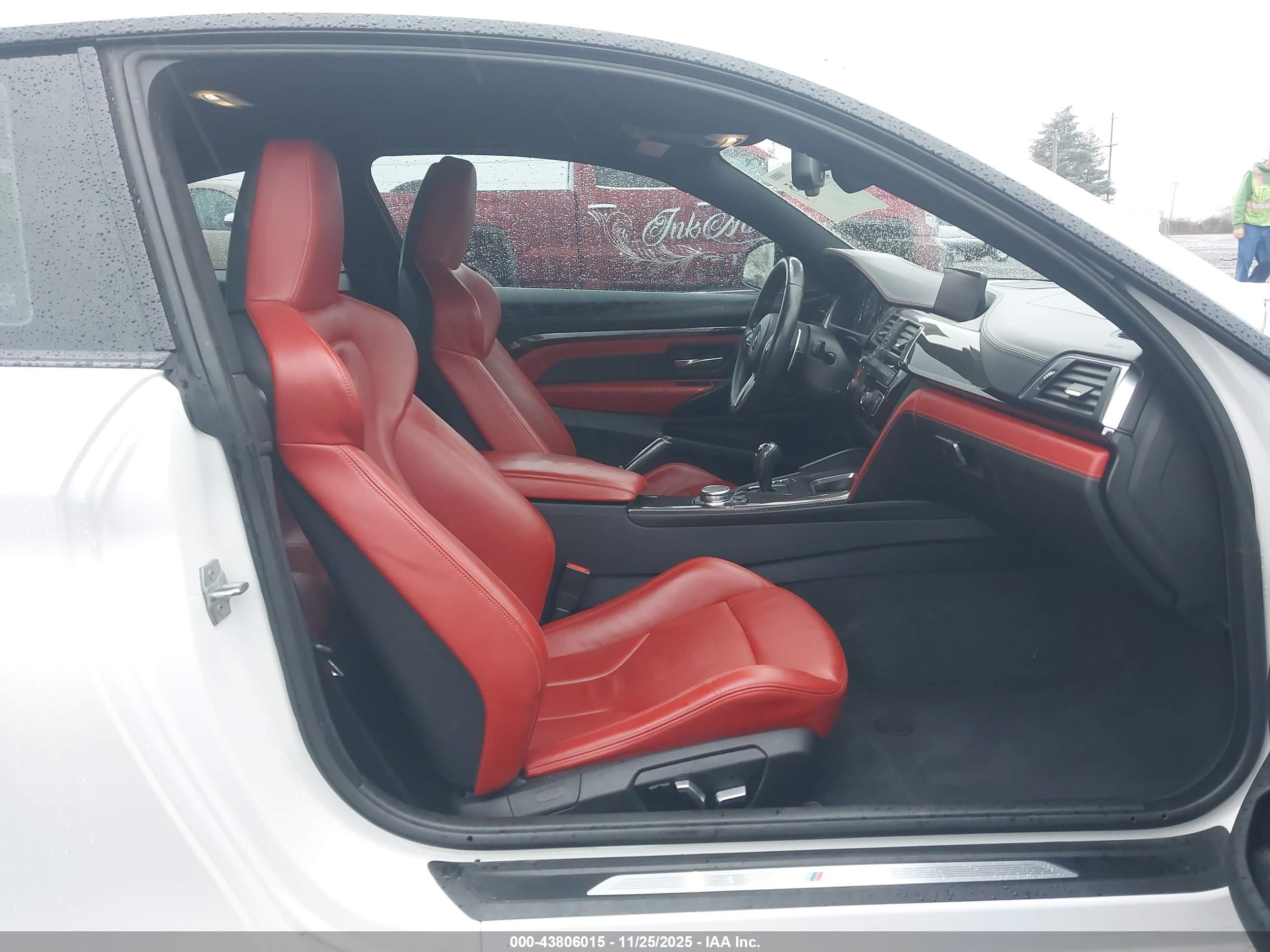 BMW M4 image 5
