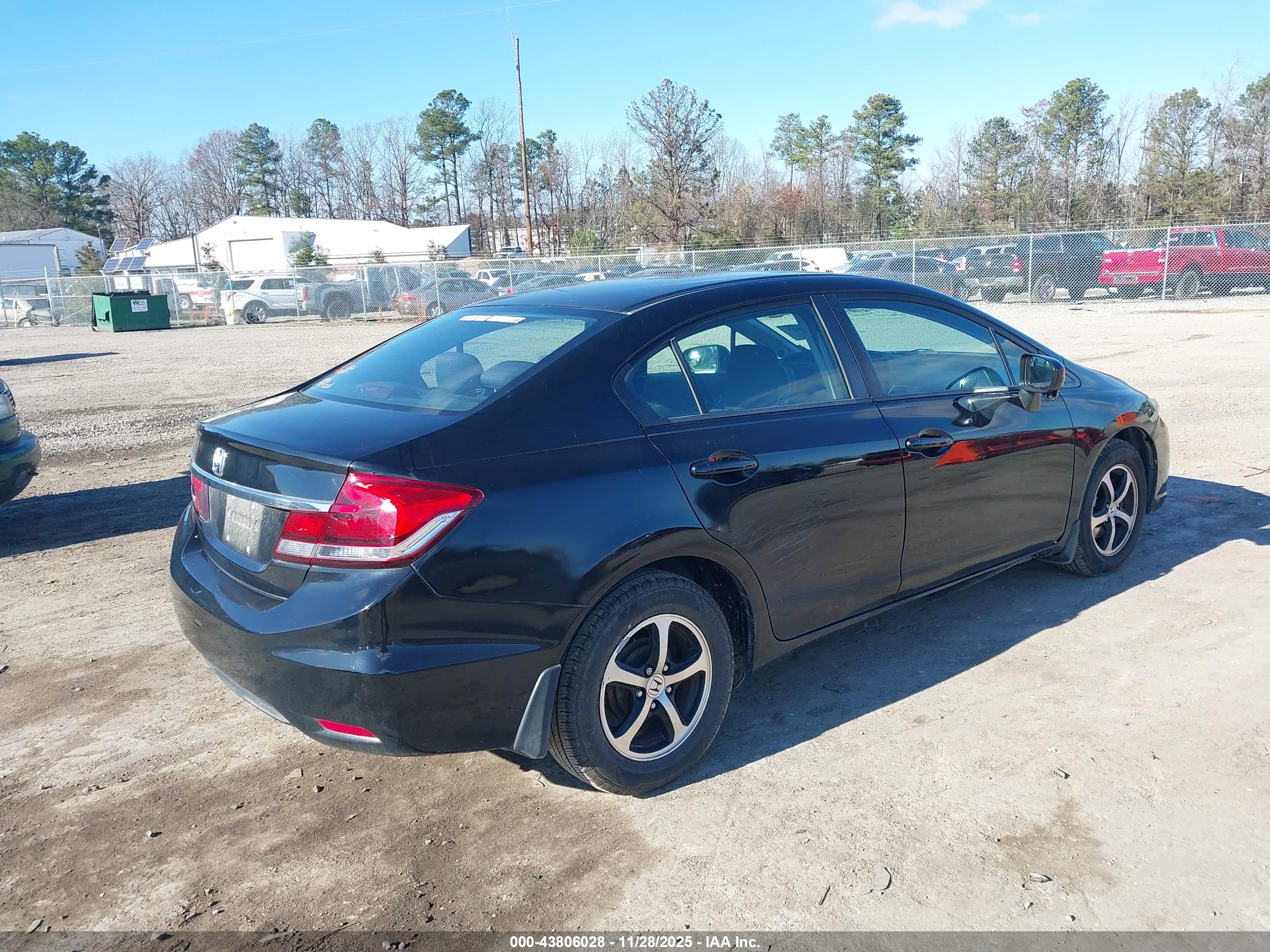 HONDA CIVIC image 4