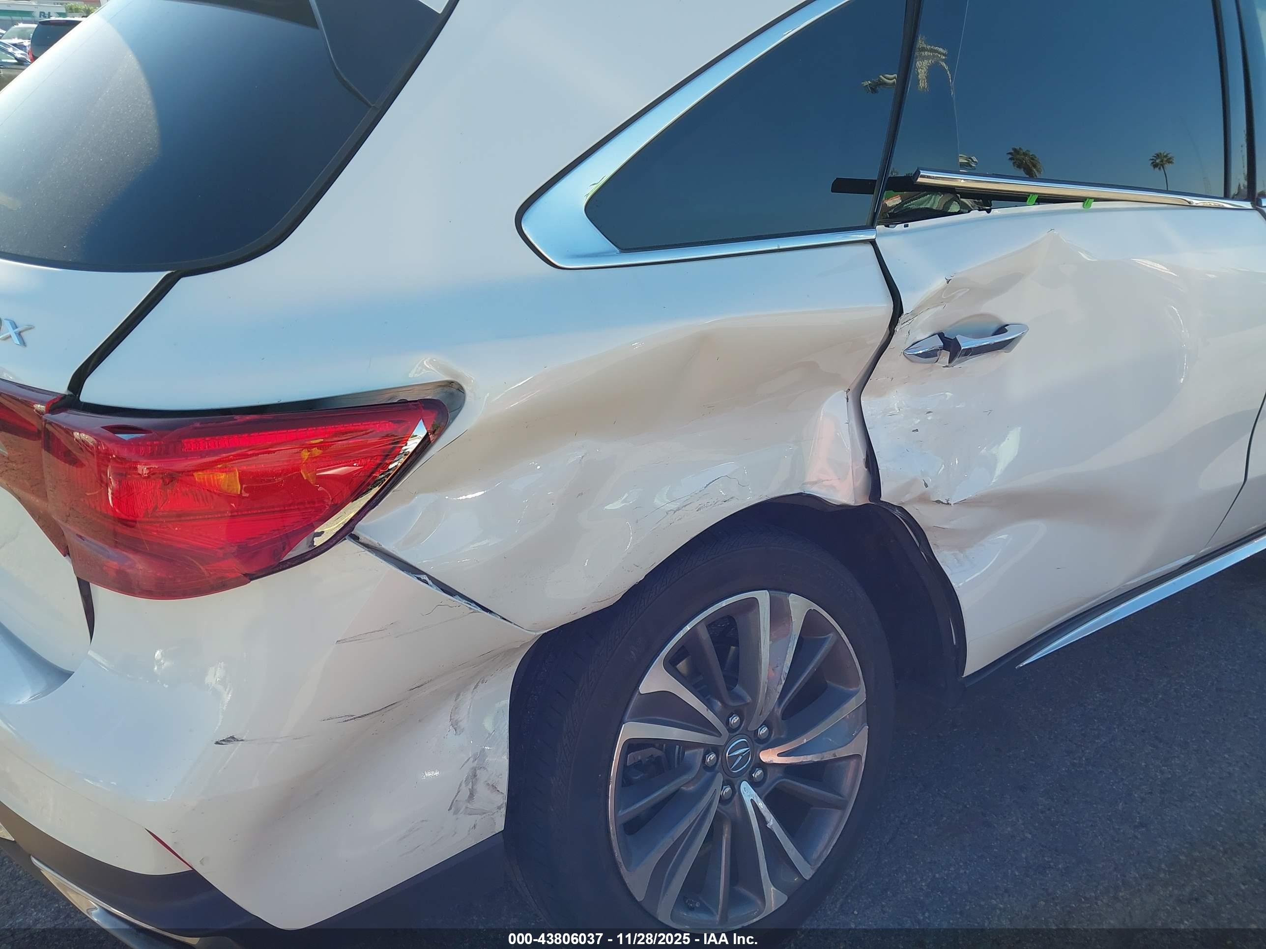 ACURA MDX image 6