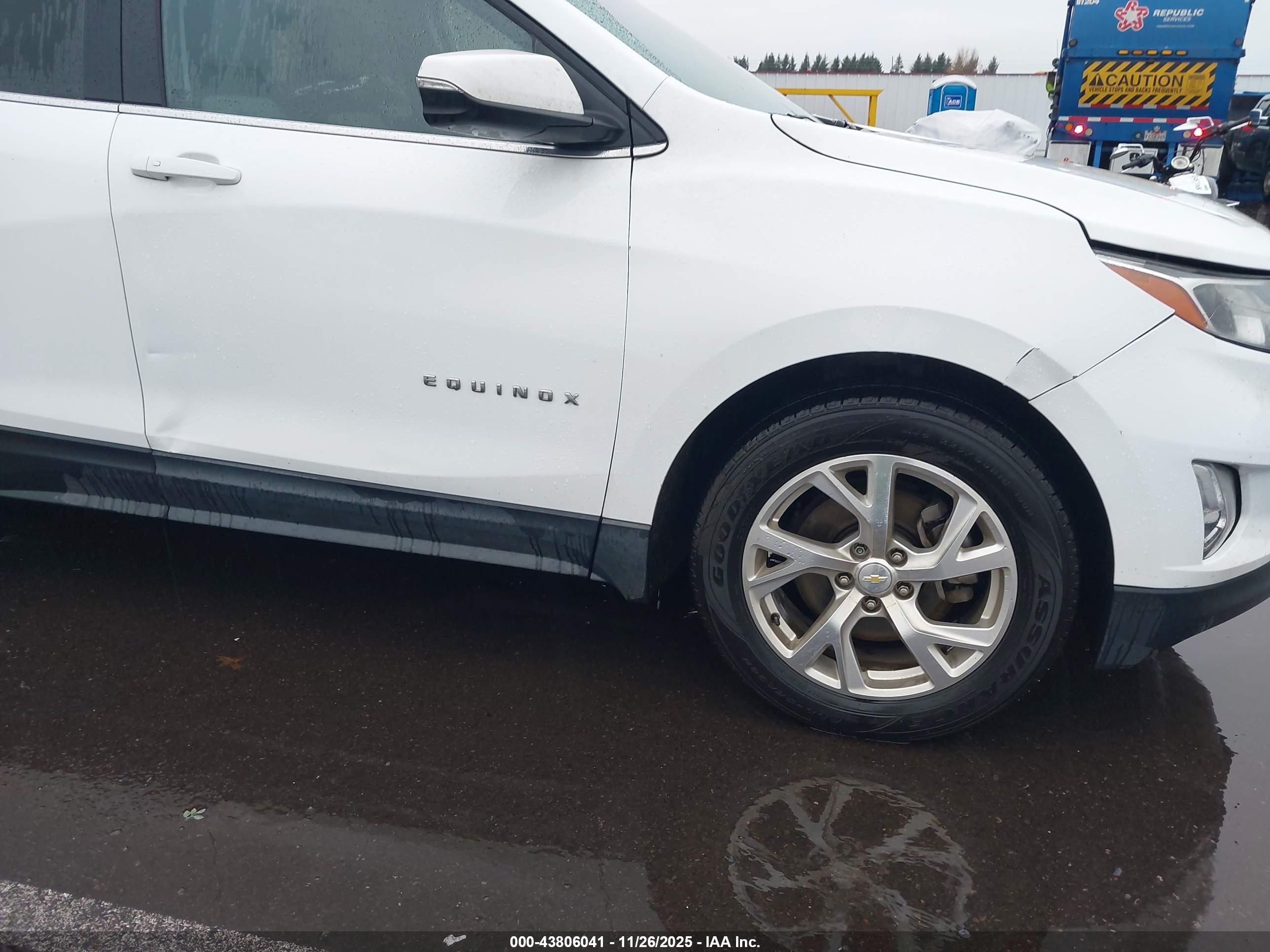 CHEVROLET EQUINOX image 6