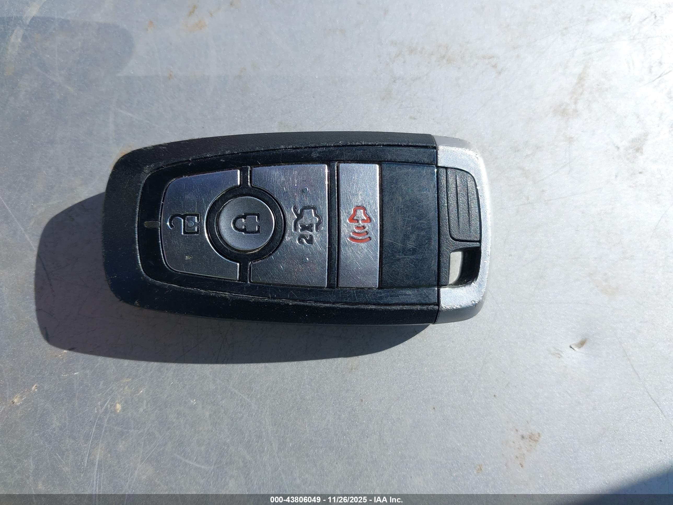 FORD FUSION image 11