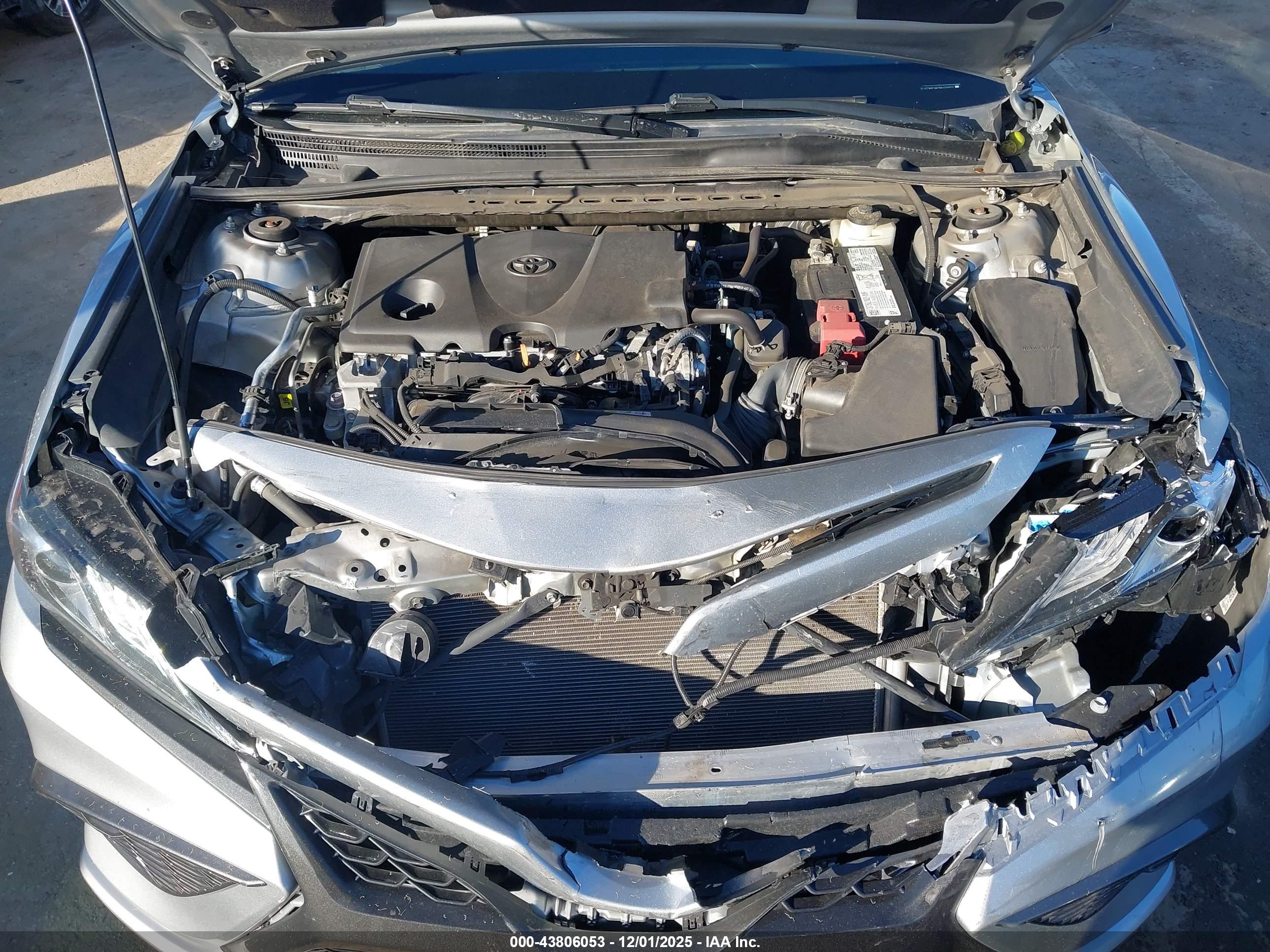TOYOTA CAMRY image 10