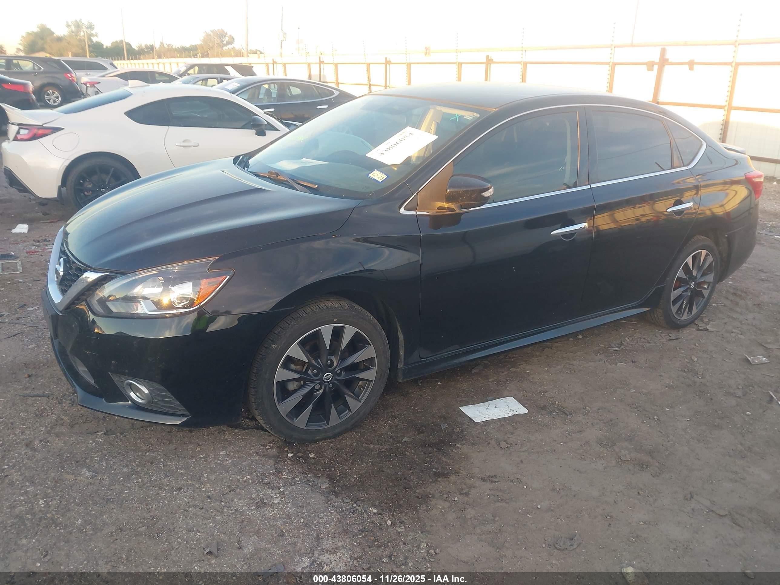 NISSAN SENTRA image 2
