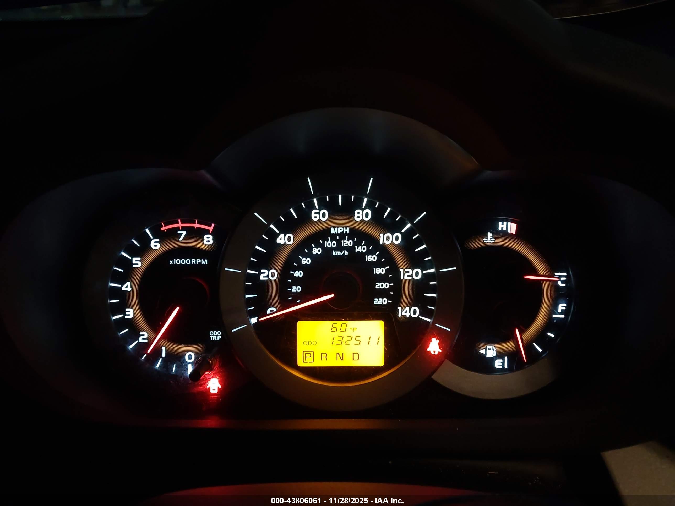 TOYOTA RAV4 image 7