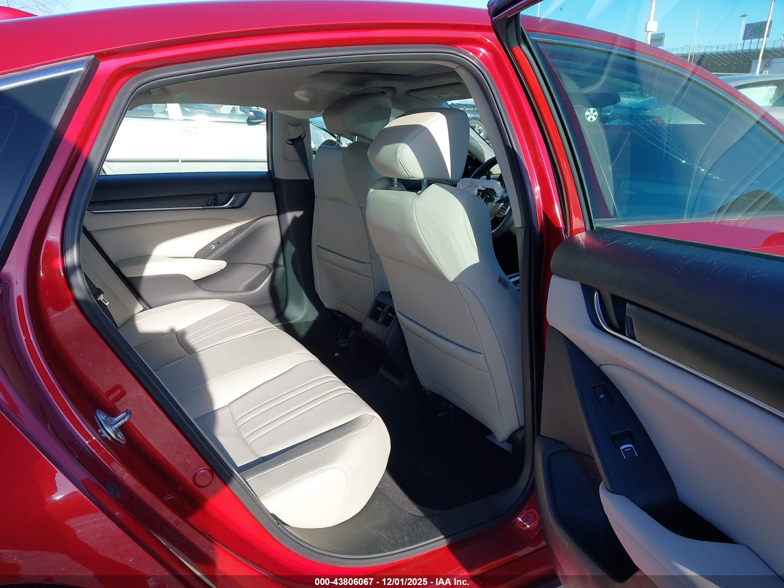 HONDA ACCORD image 8