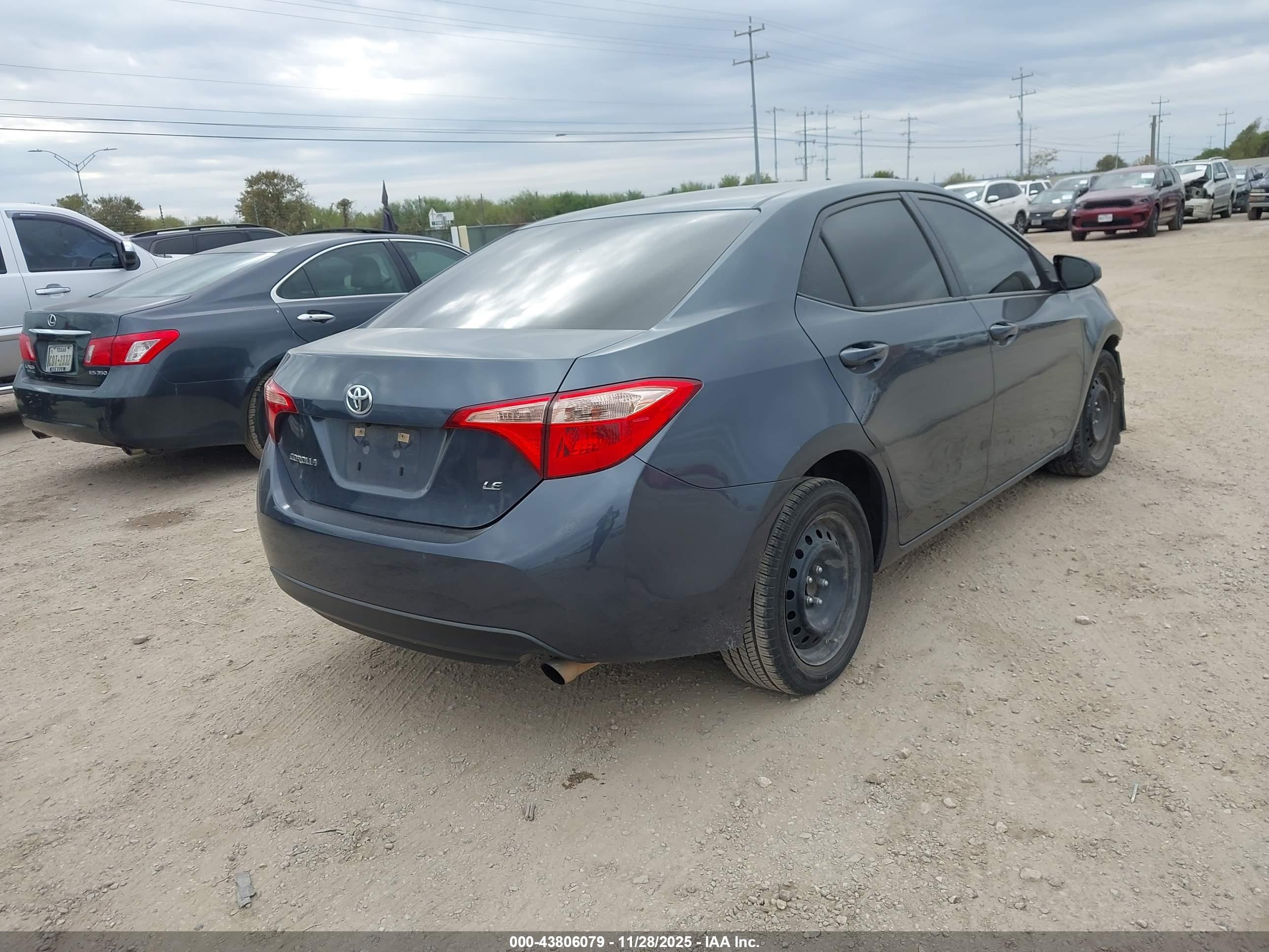 TOYOTA COROLLA image 4