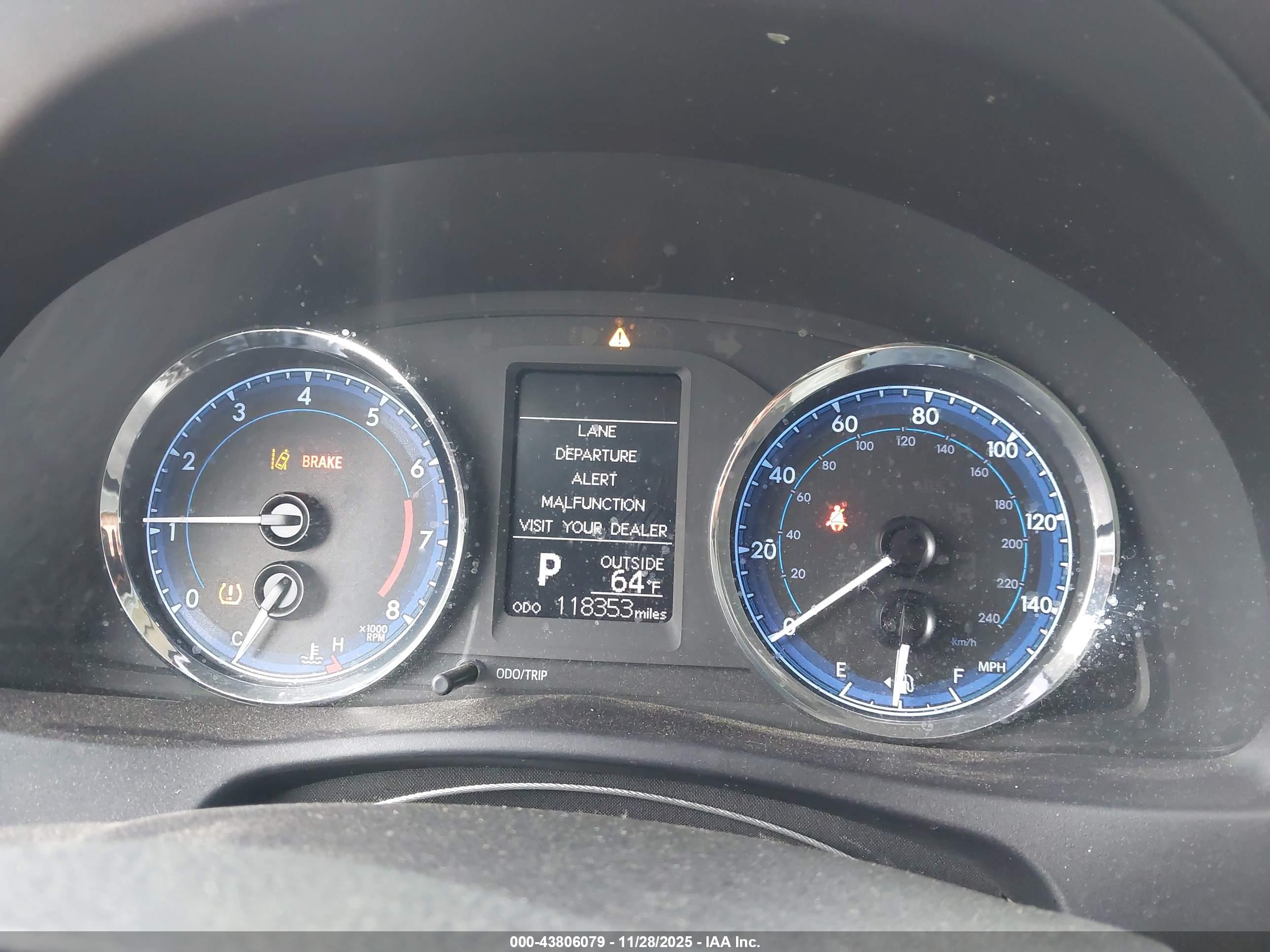 TOYOTA COROLLA image 7