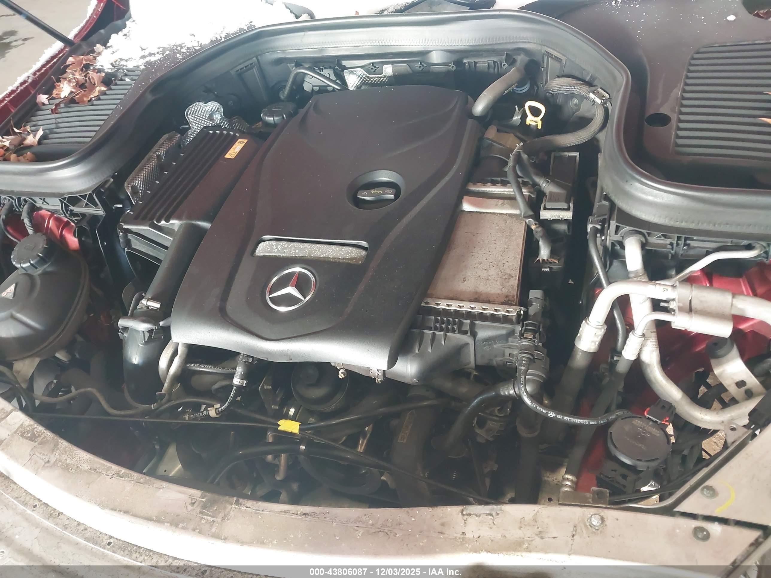 MERCEDES-BENZ GLC image 10