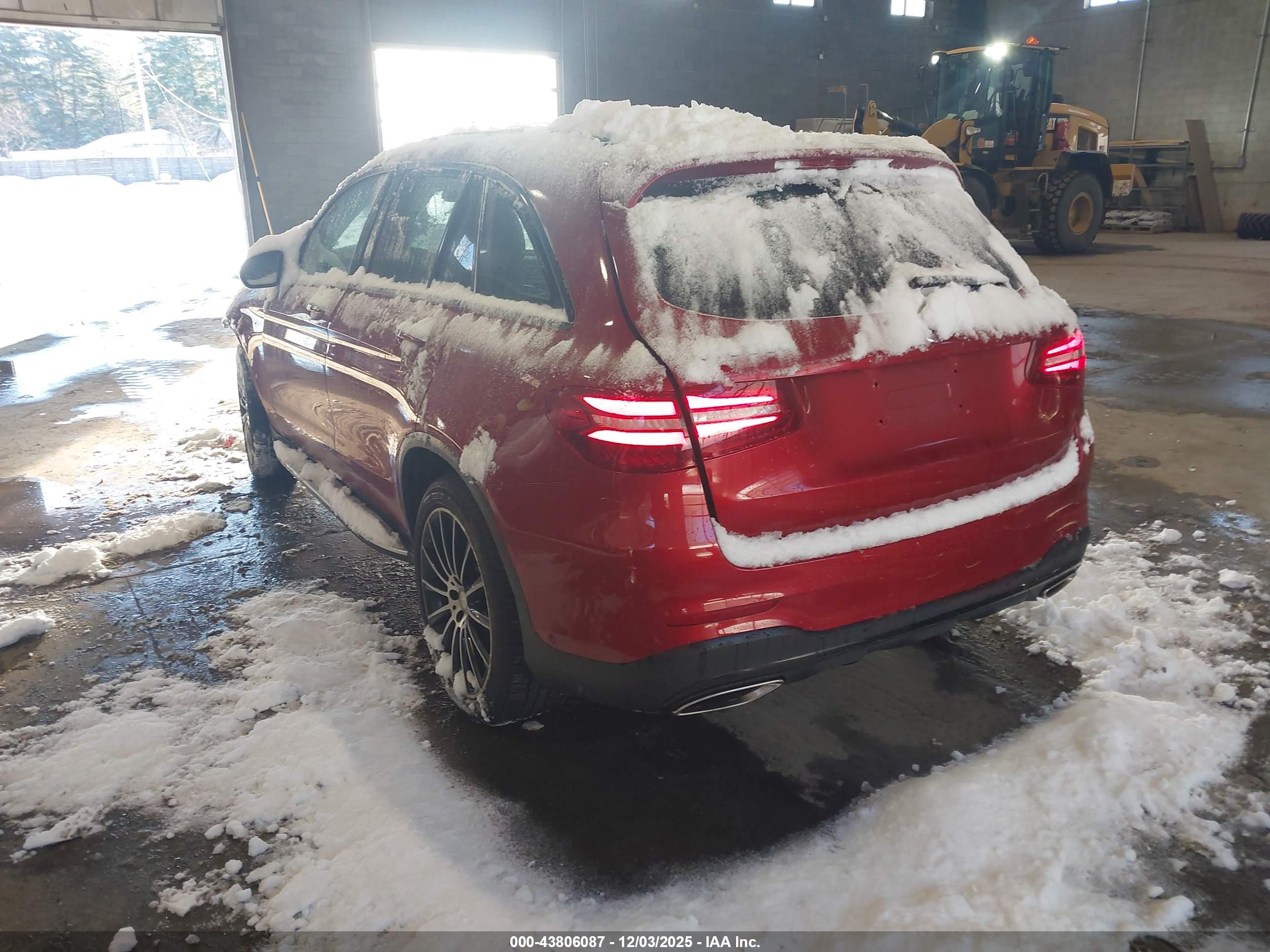 MERCEDES-BENZ GLC image 3