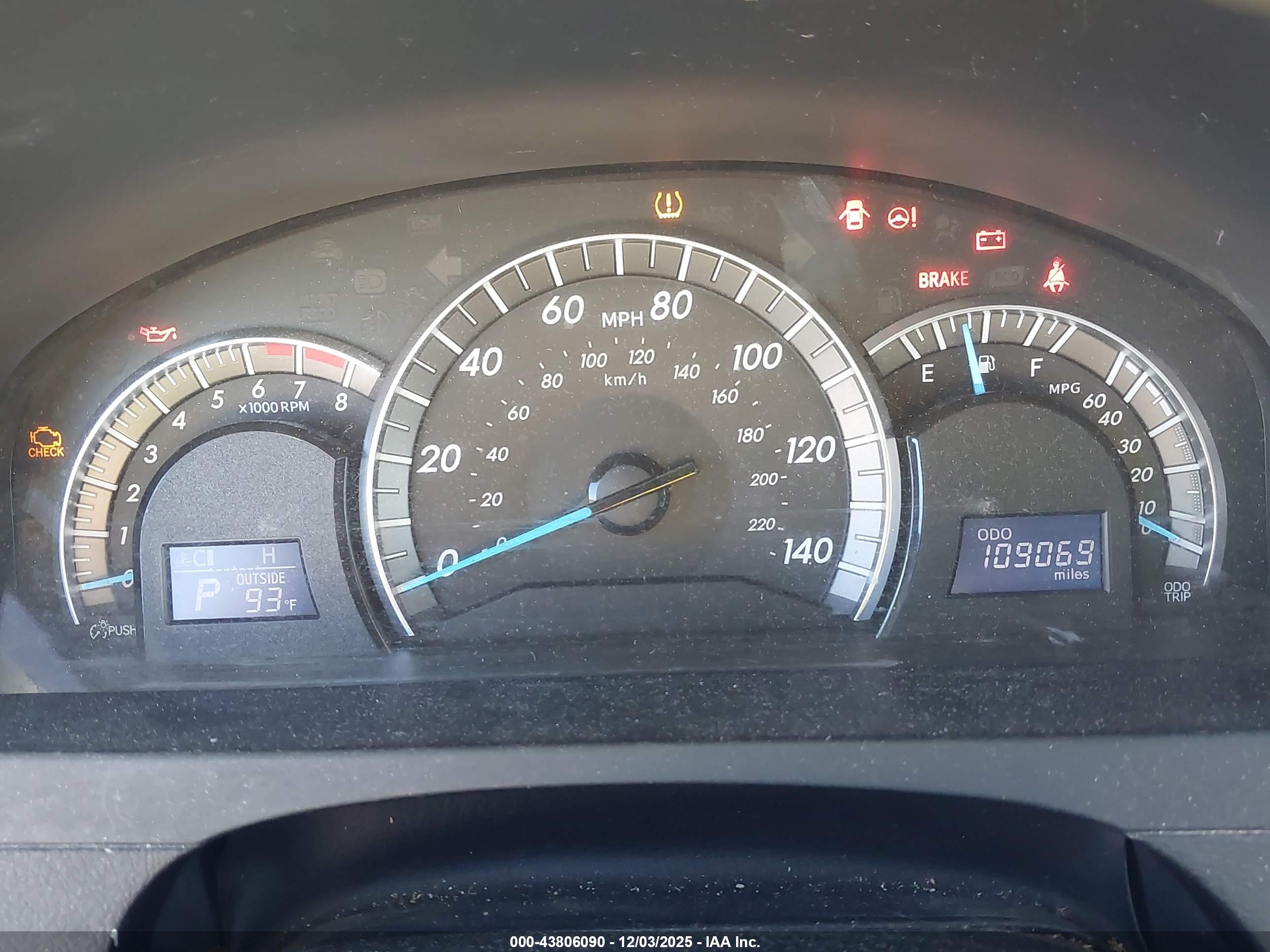 TOYOTA CAMRY image 7