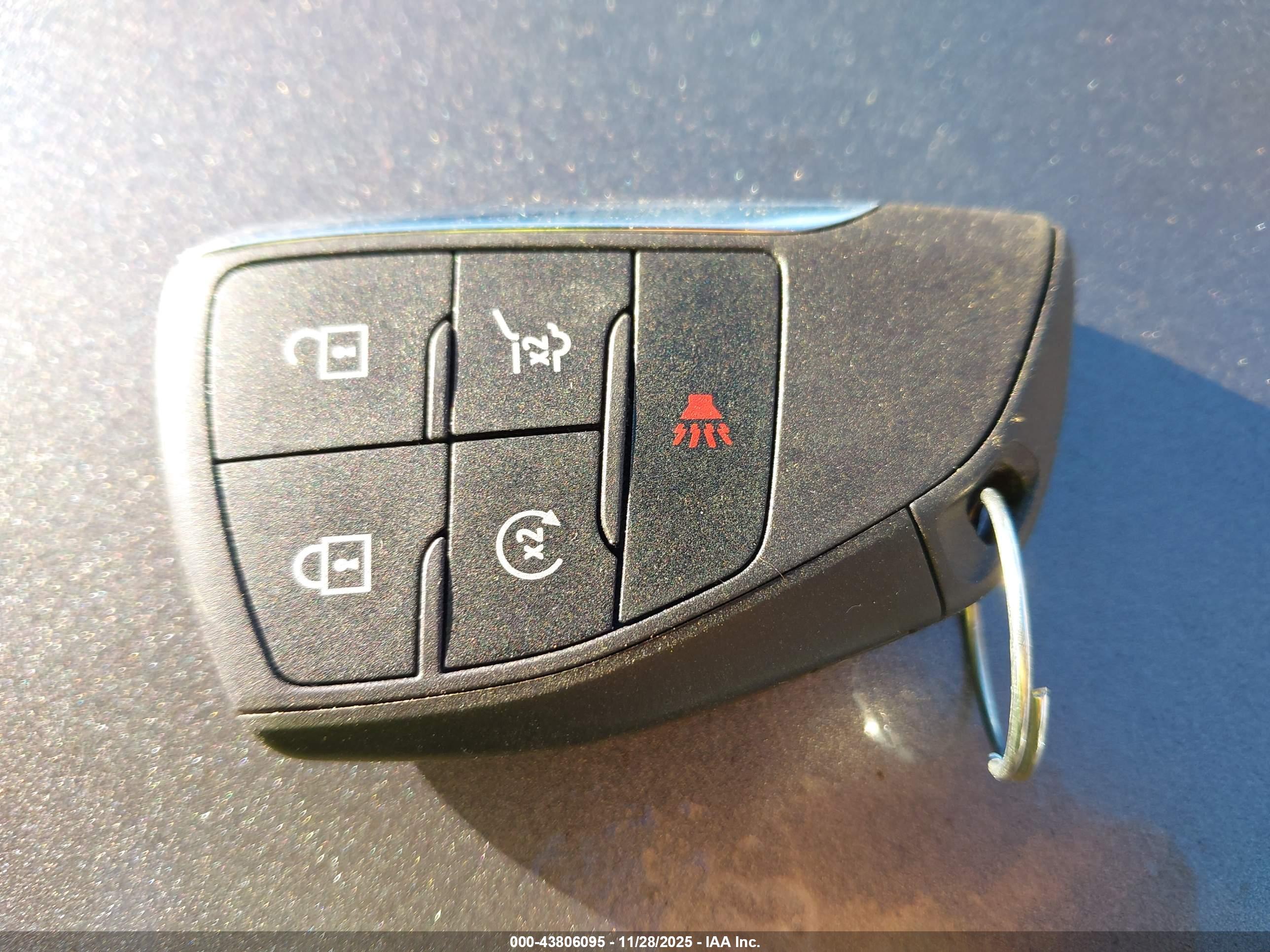 CHEVROLET EQUINOX image 11