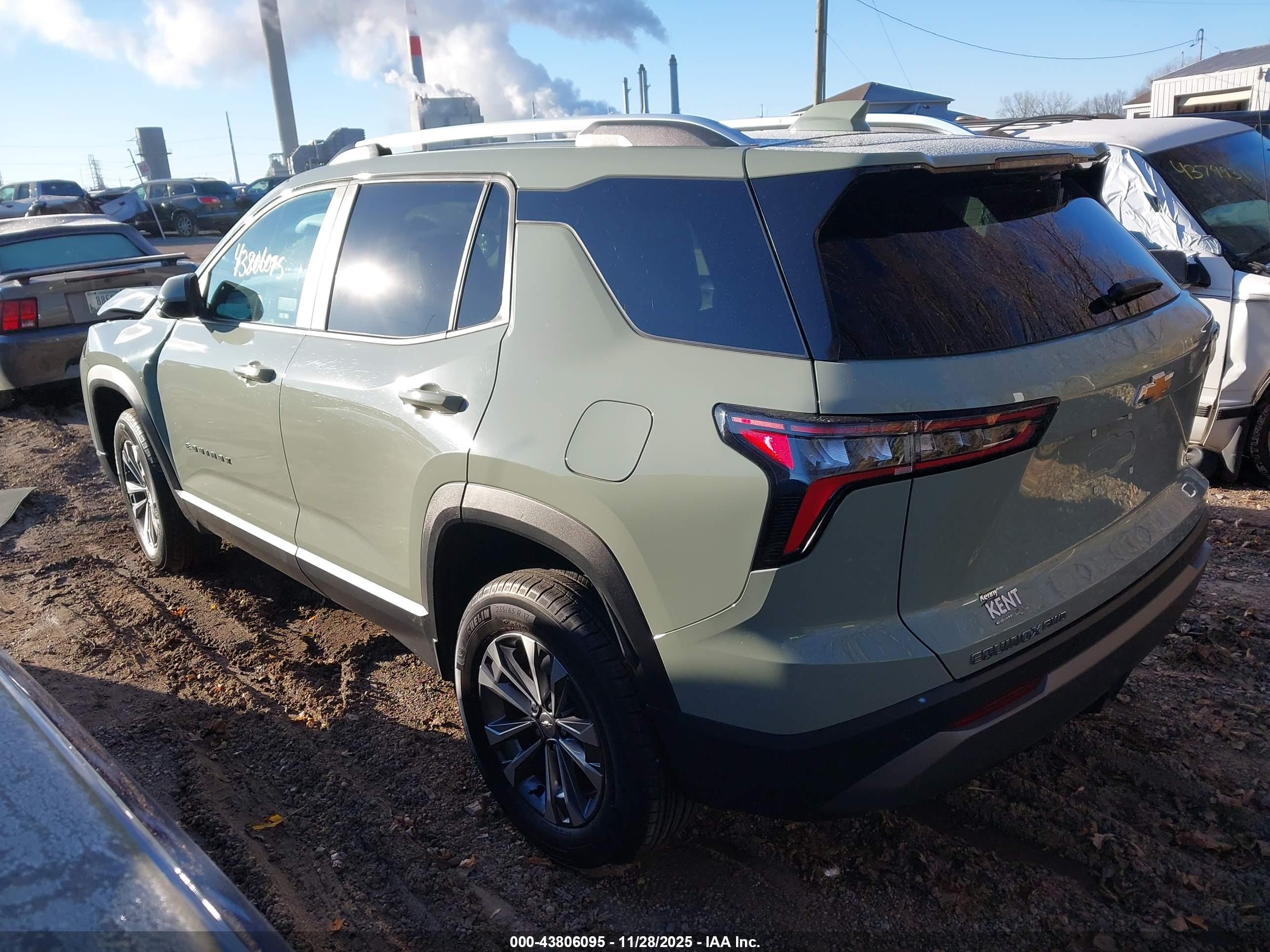 CHEVROLET EQUINOX image 3