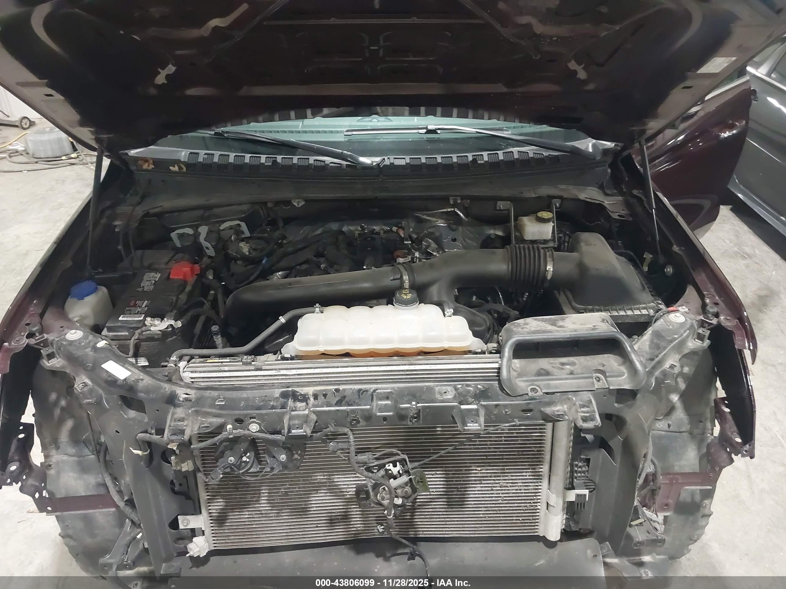 FORD EXPEDITION image 10