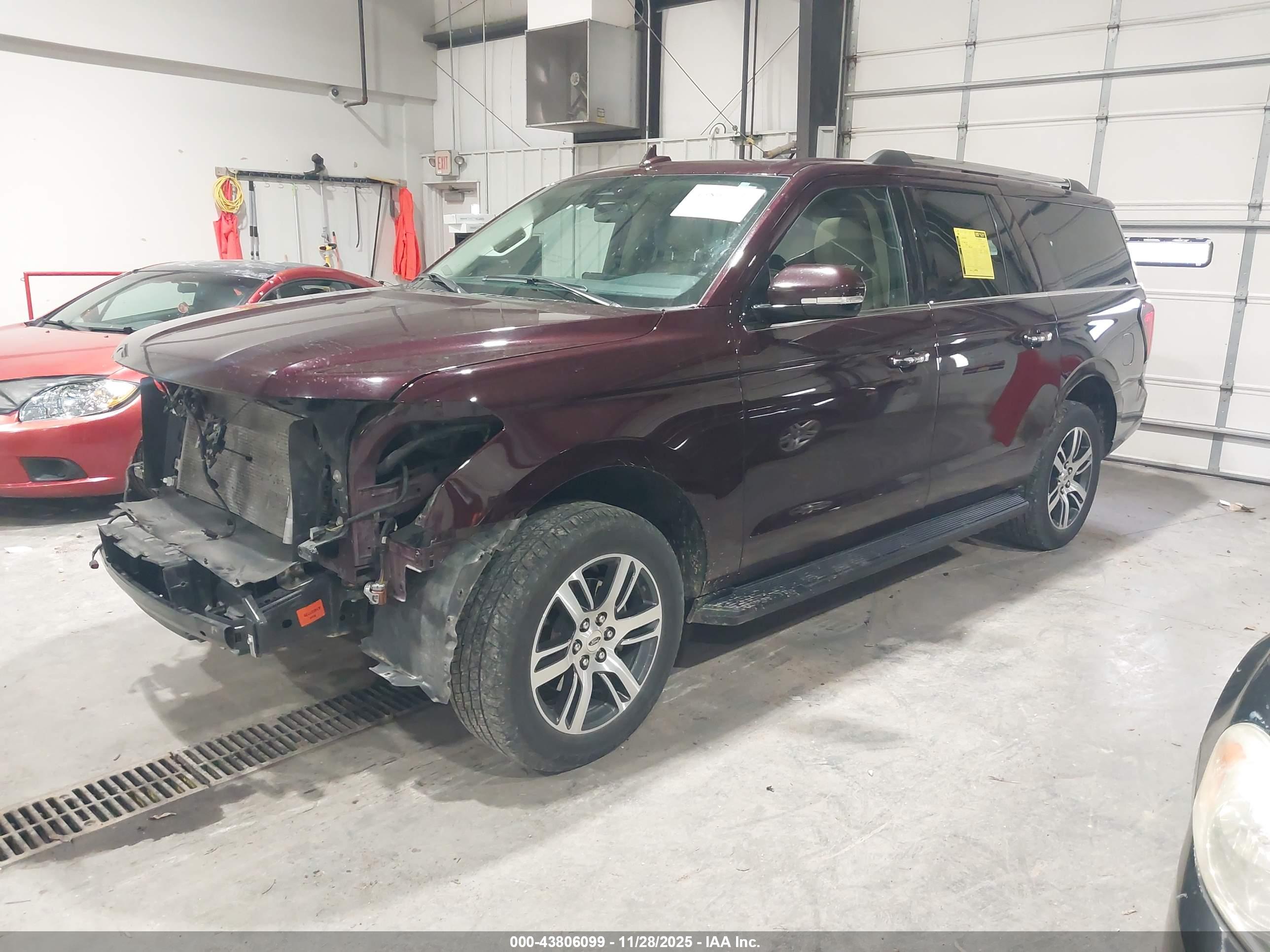 FORD EXPEDITION image 2