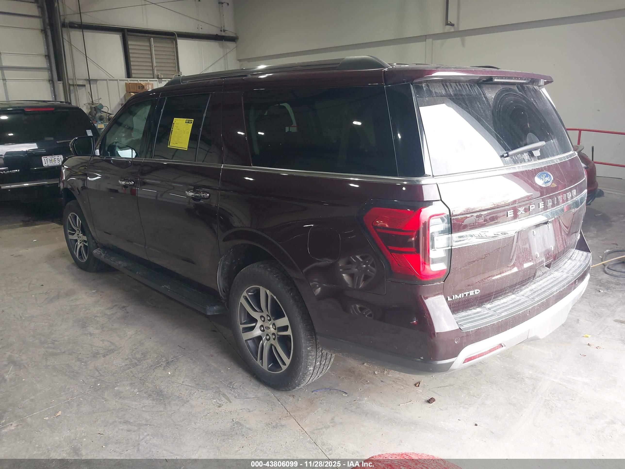 FORD EXPEDITION image 3