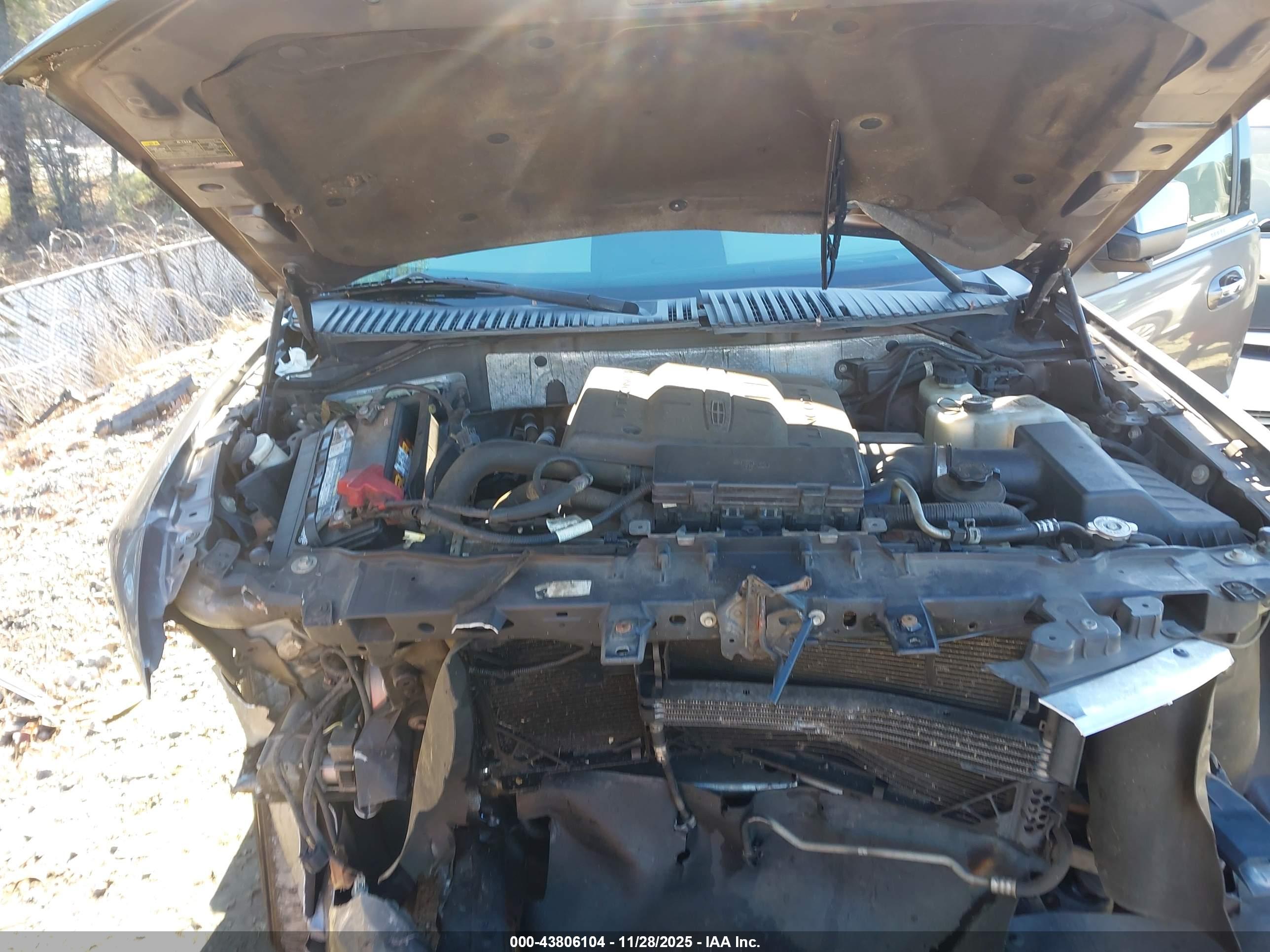 LINCOLN NAVIGATOR image 10