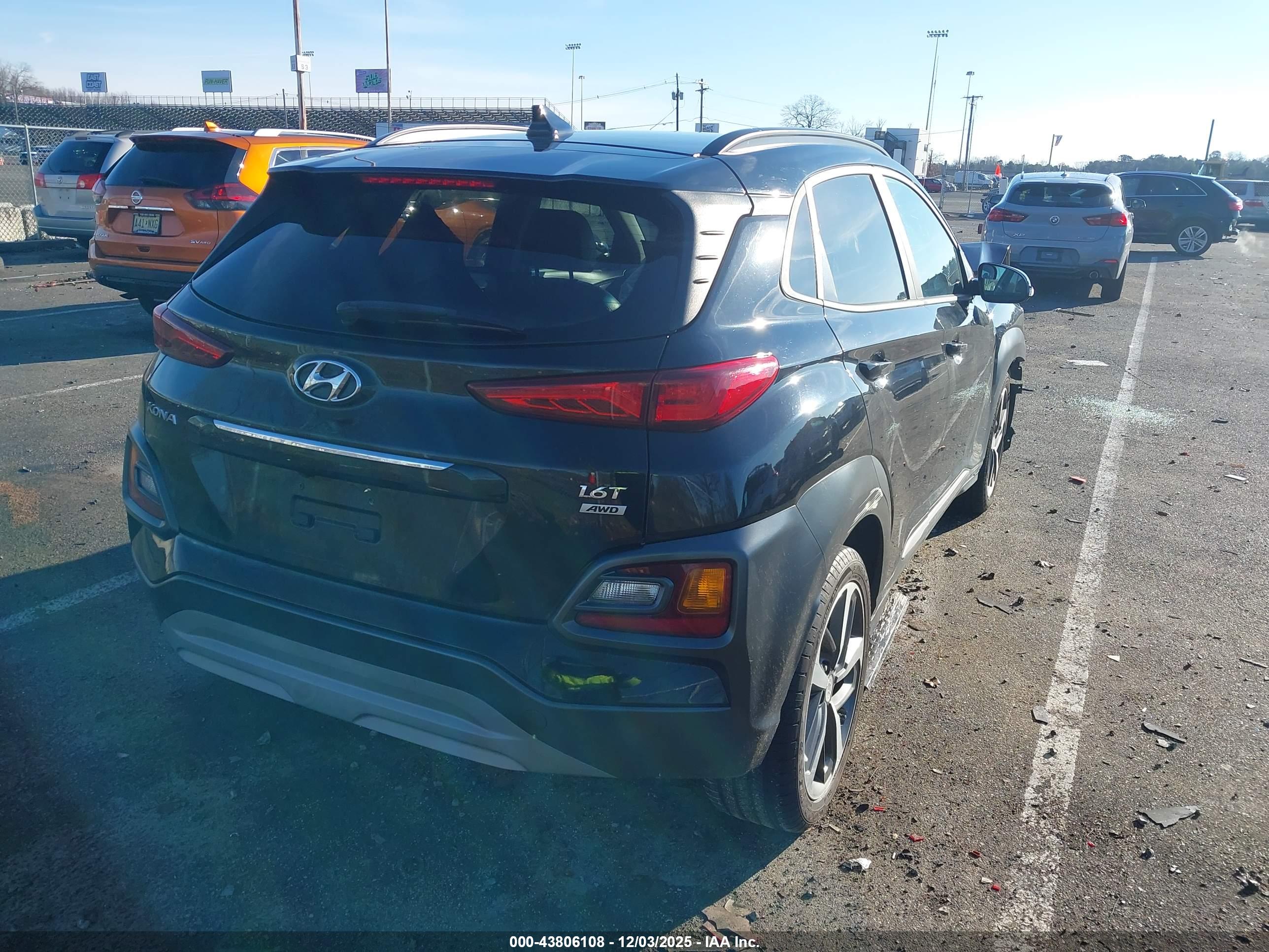 HYUNDAI KONA image 4