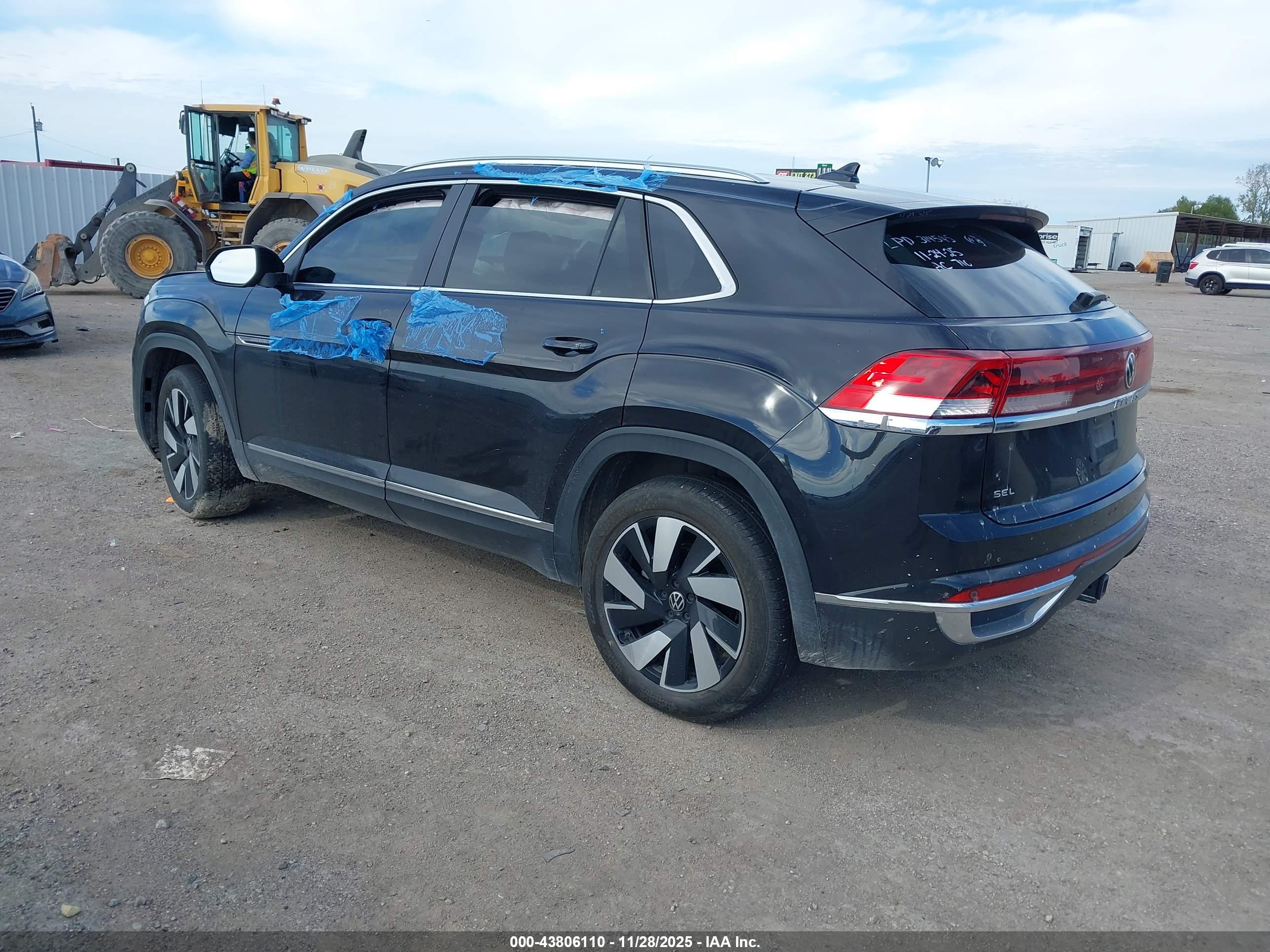 VOLKSWAGEN ATLAS image 3