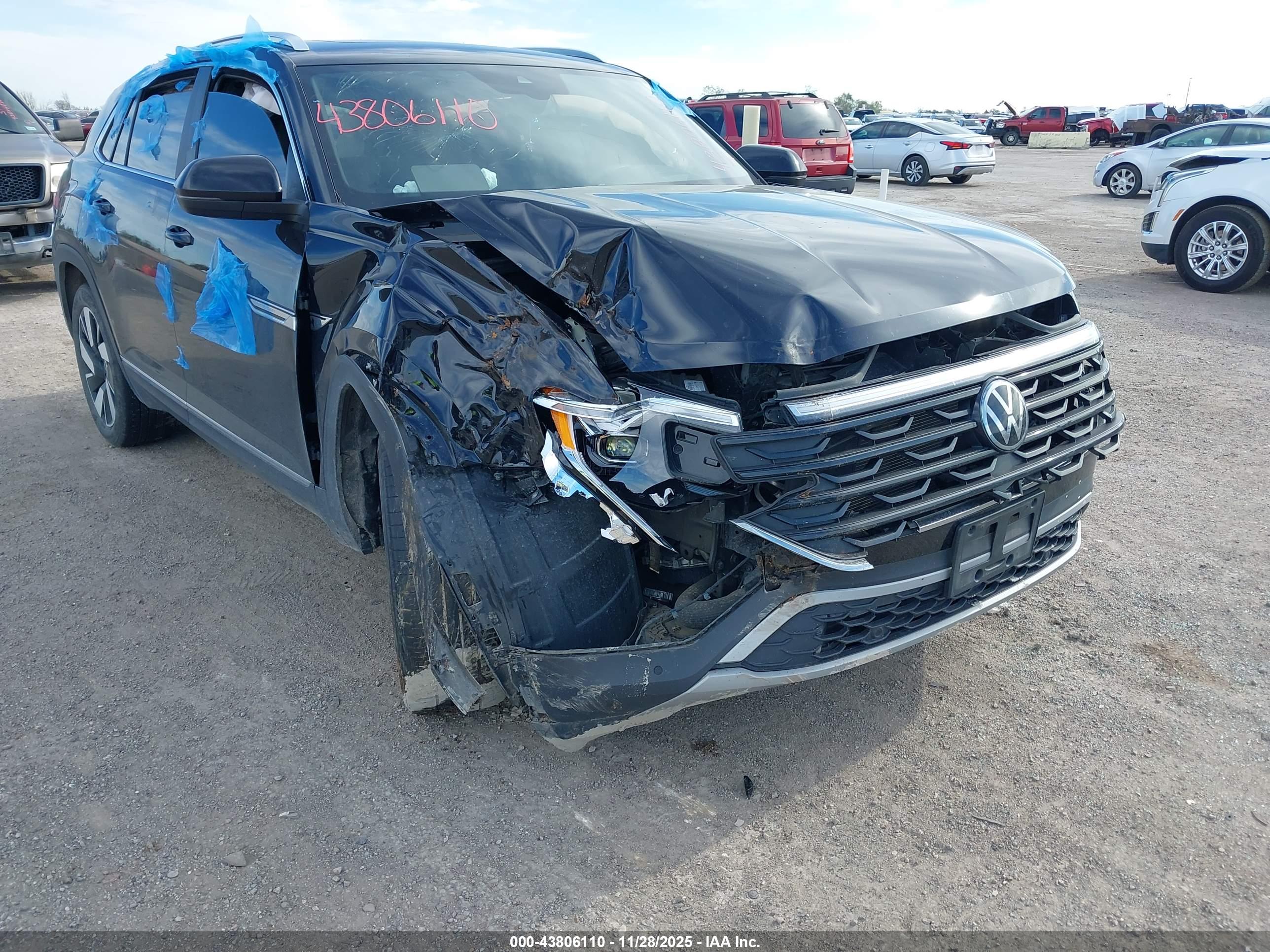 VOLKSWAGEN ATLAS image 6