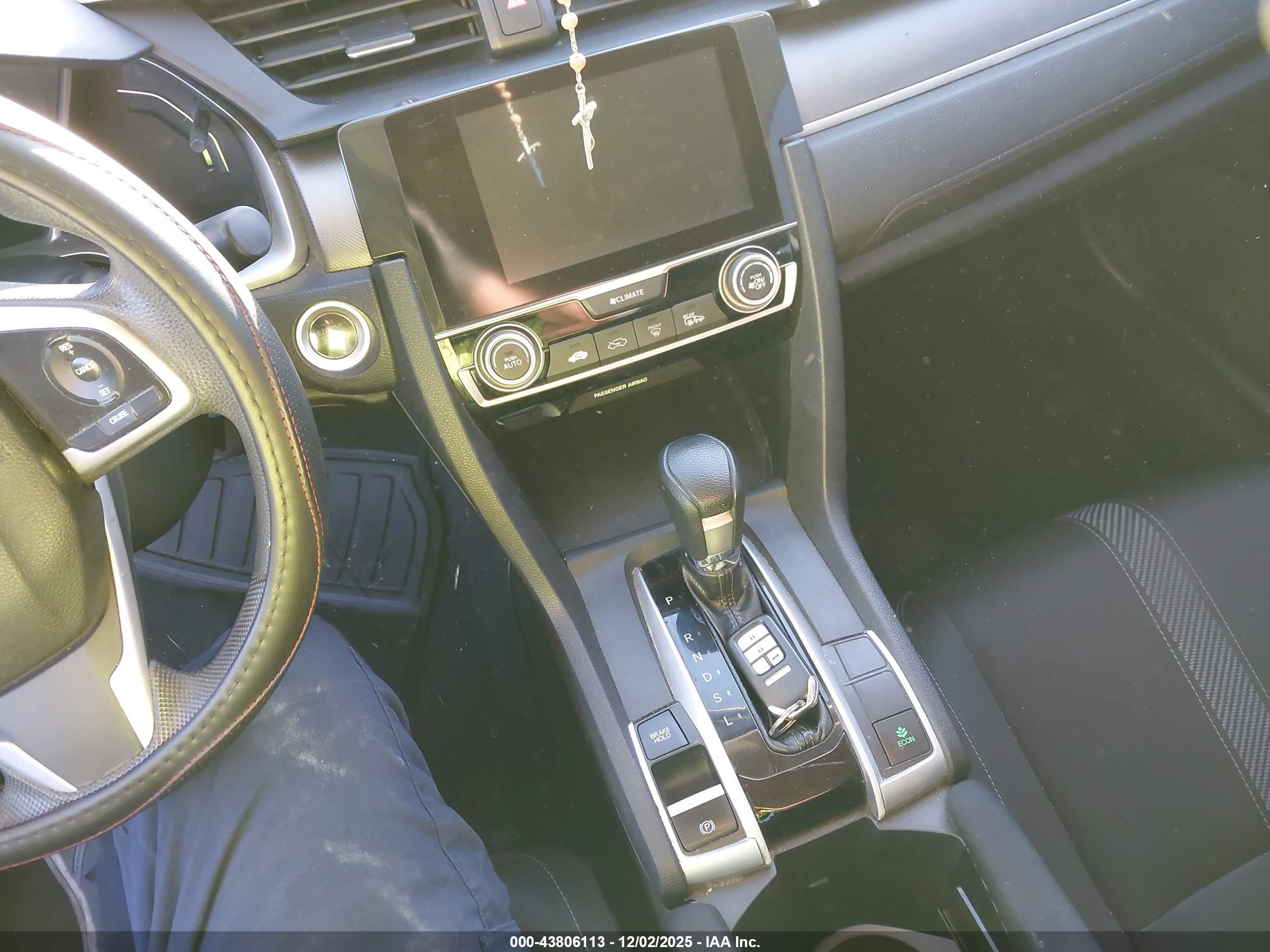 HONDA CIVIC image 11