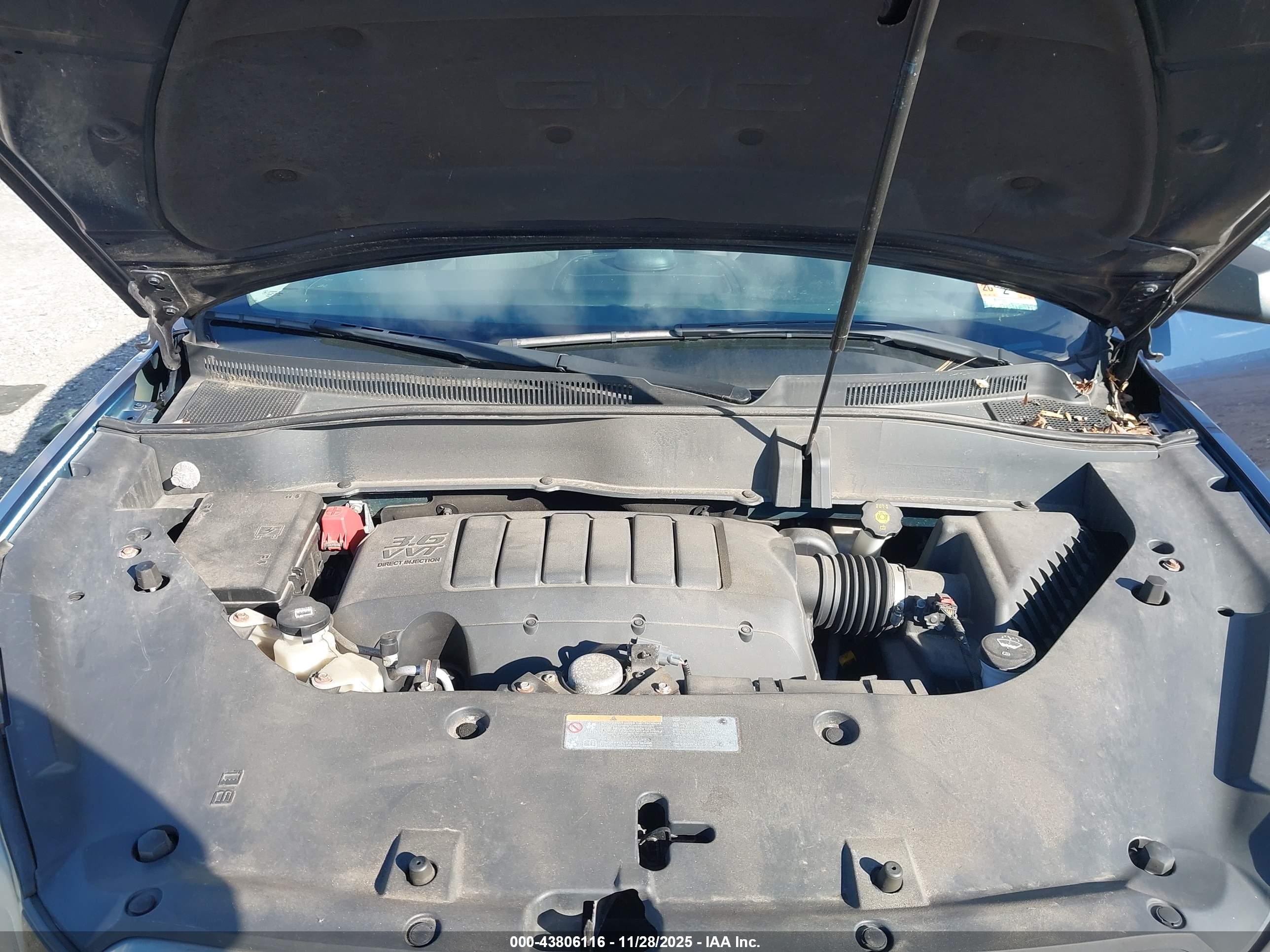 GMC ACADIA image 10