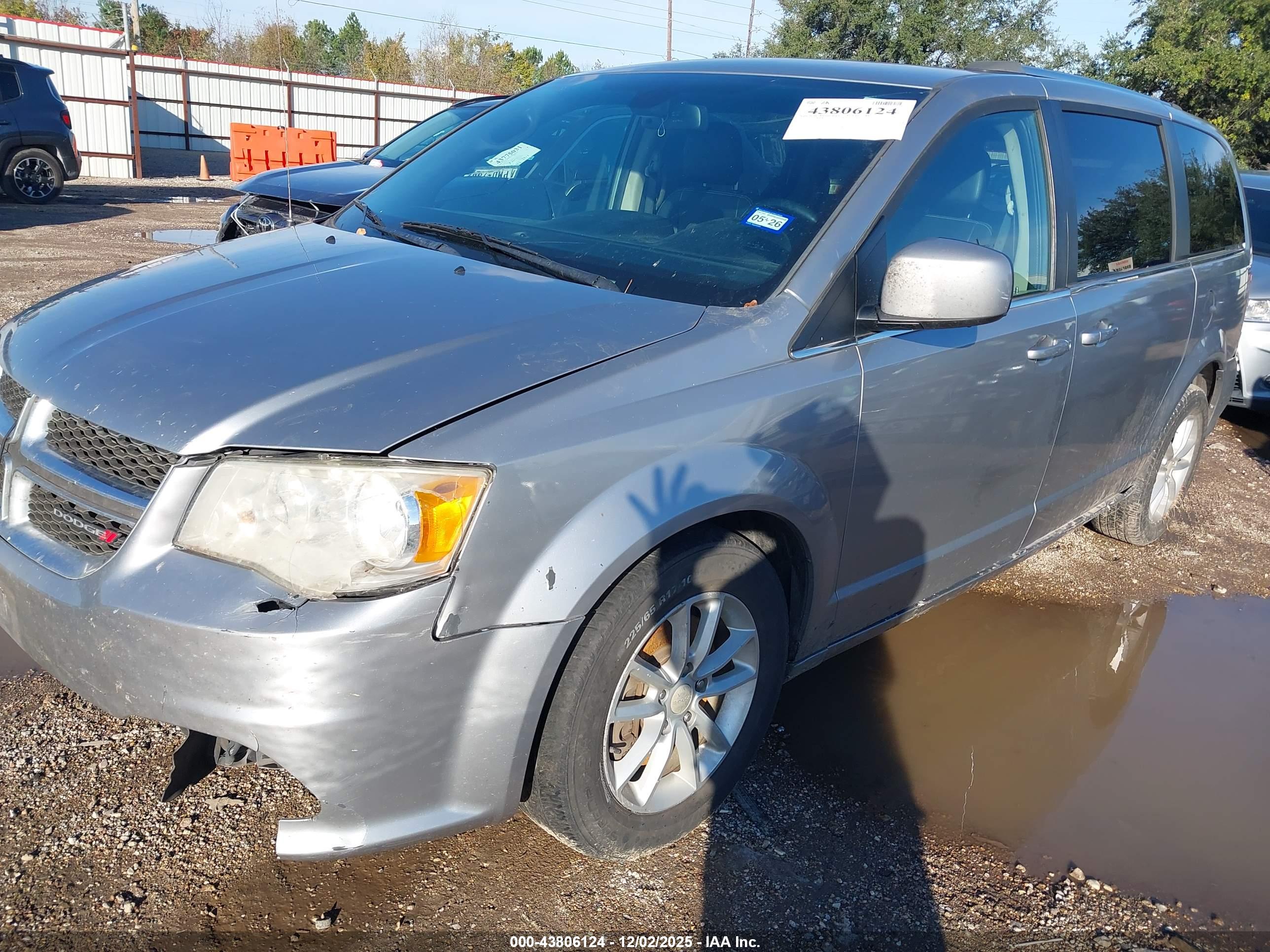 DODGE GRAND image 2