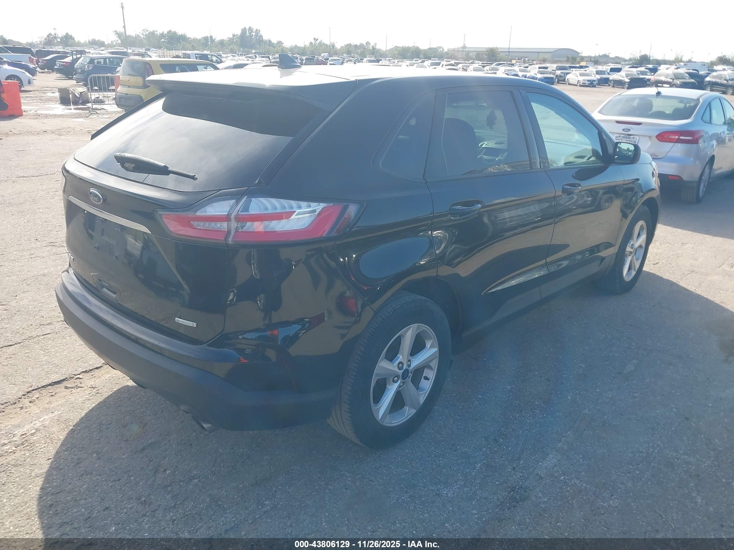 FORD EDGE image 4