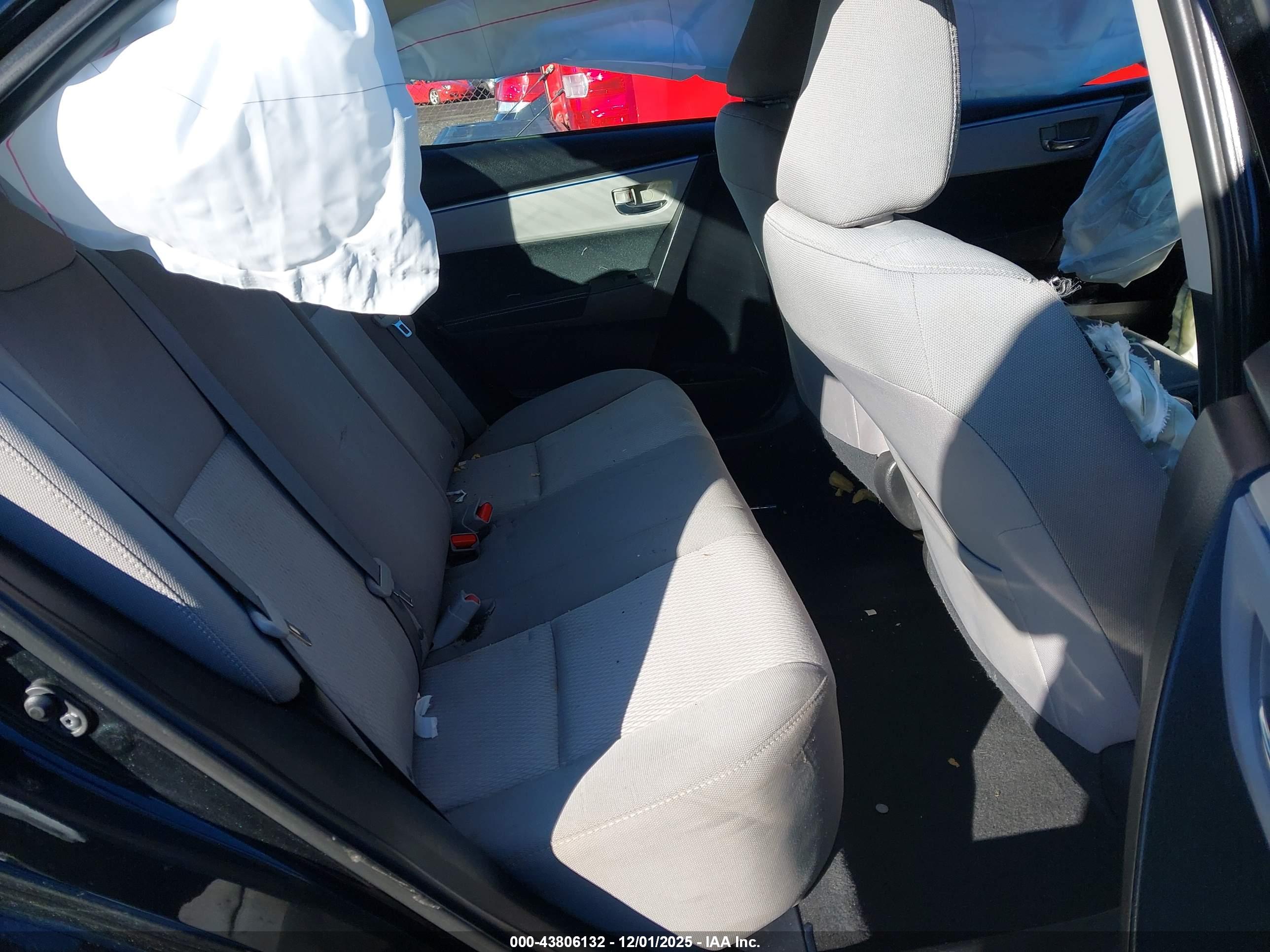 TOYOTA COROLLA image 8