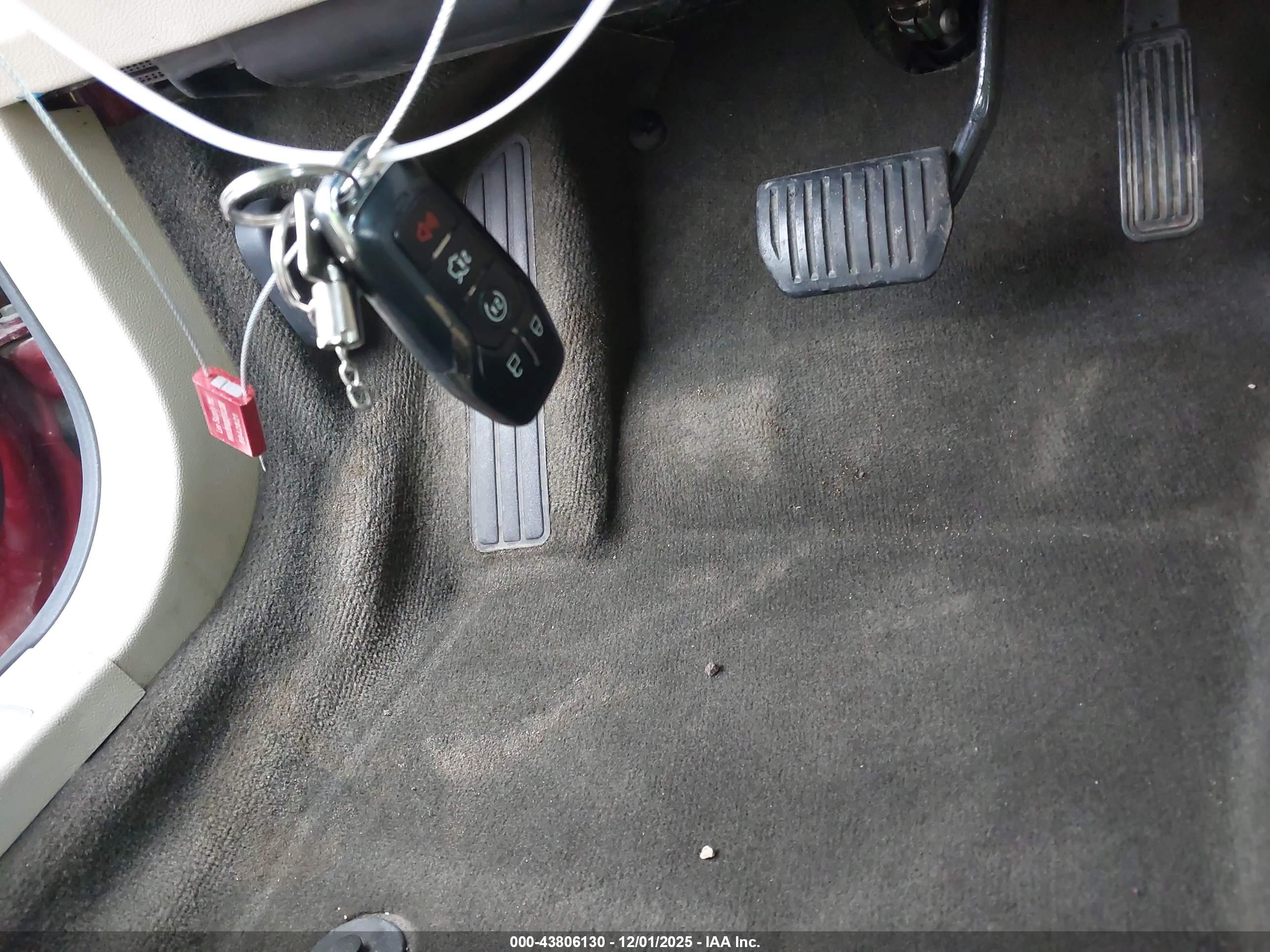 LINCOLN MKZ image 11