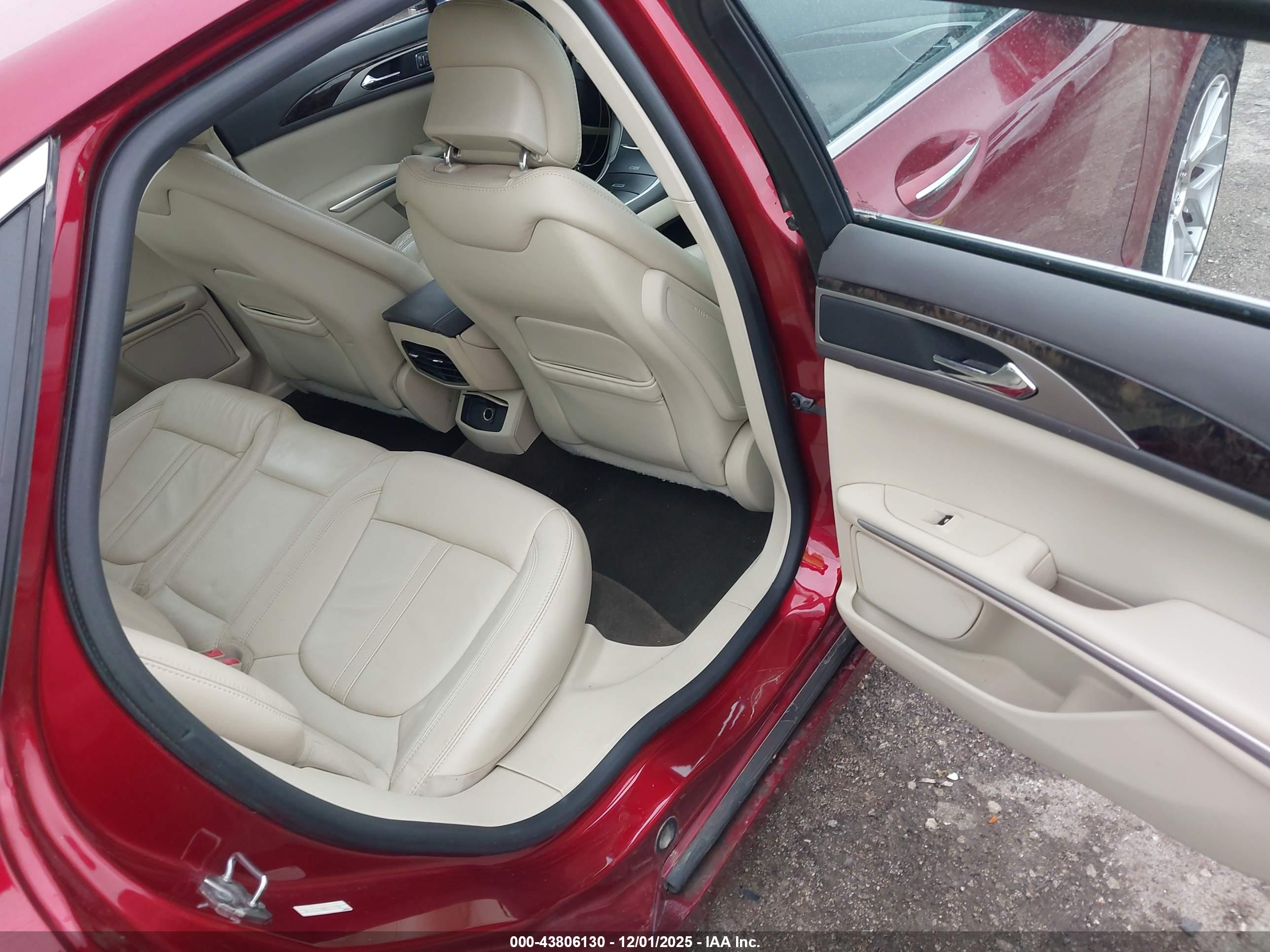 LINCOLN MKZ image 8