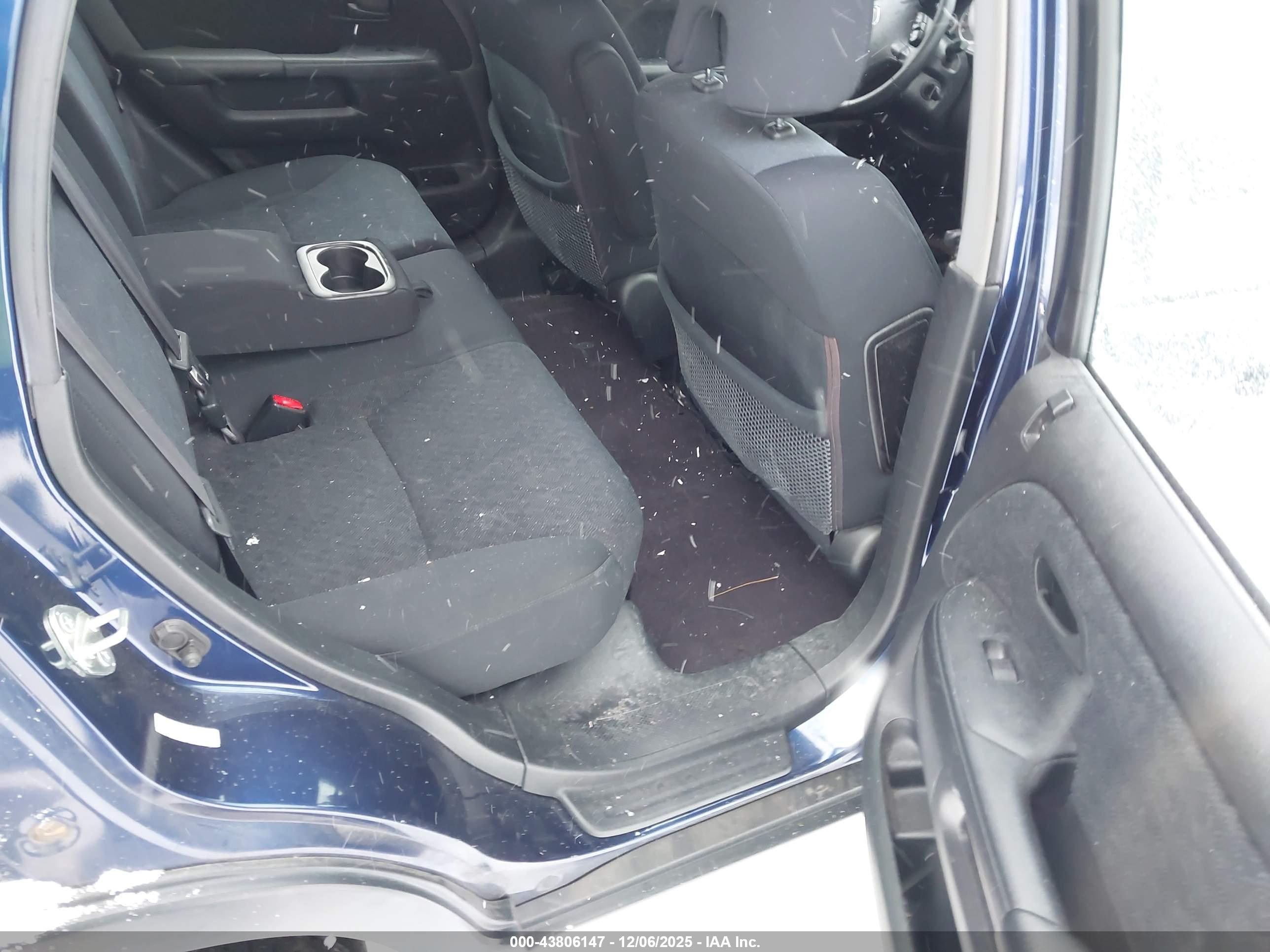 HONDA CR-V image 8