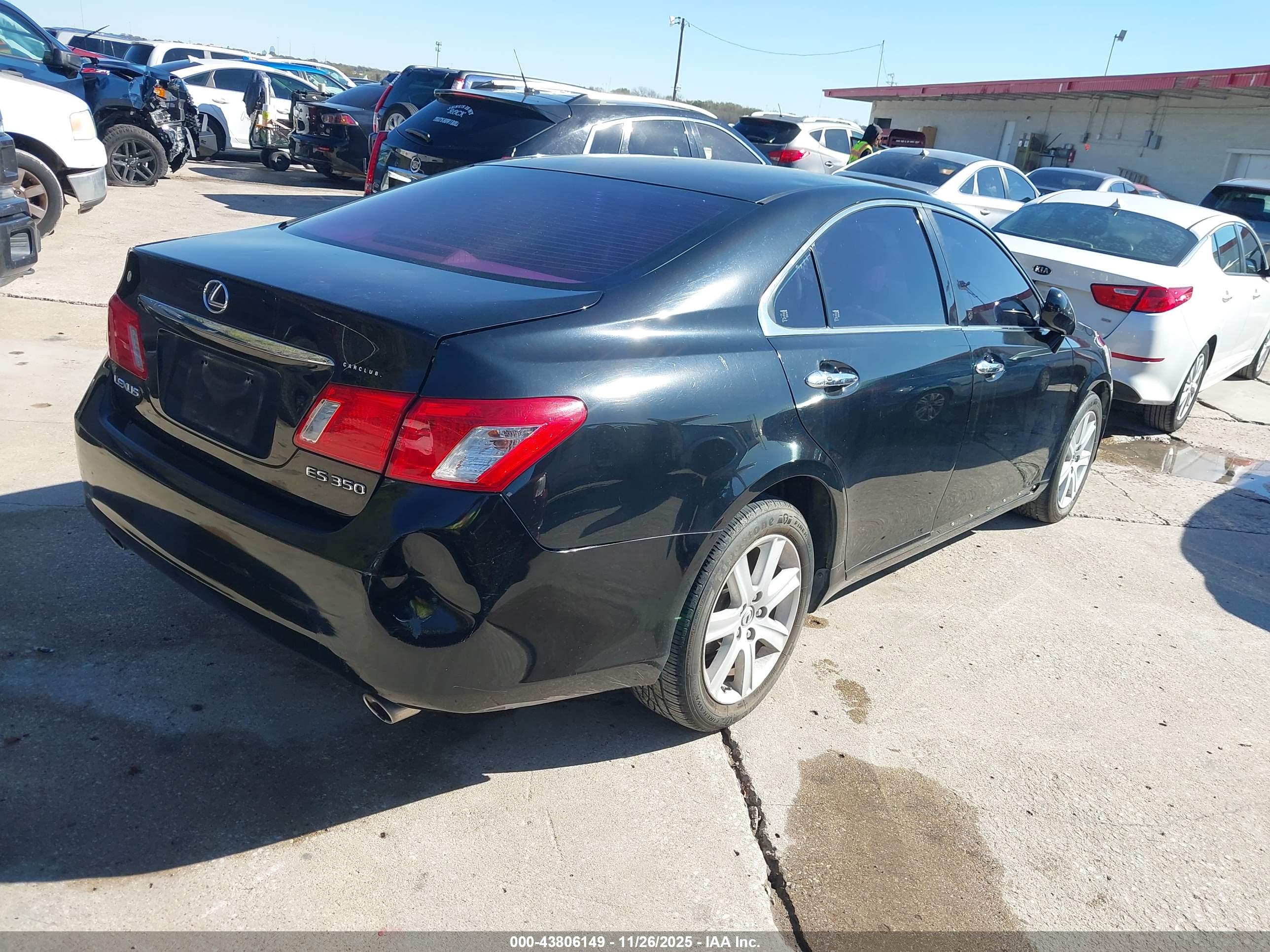 LEXUS ES image 4