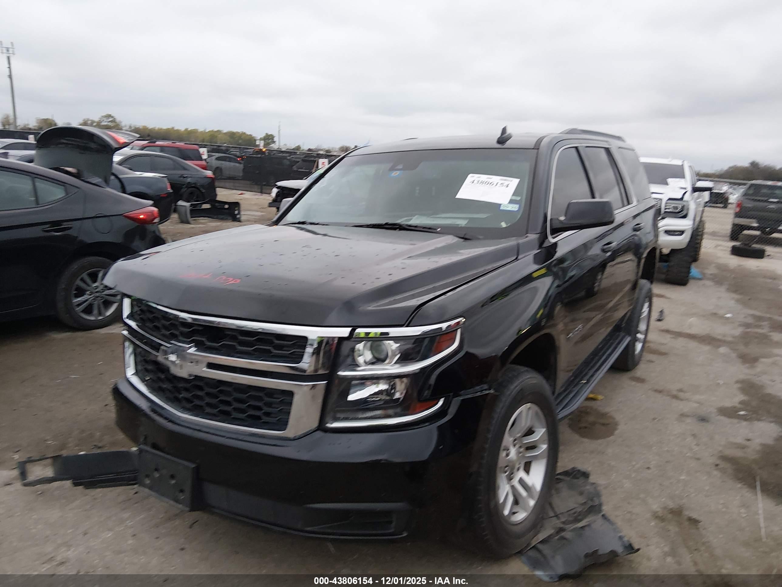 CHEVROLET TAHOE image 2