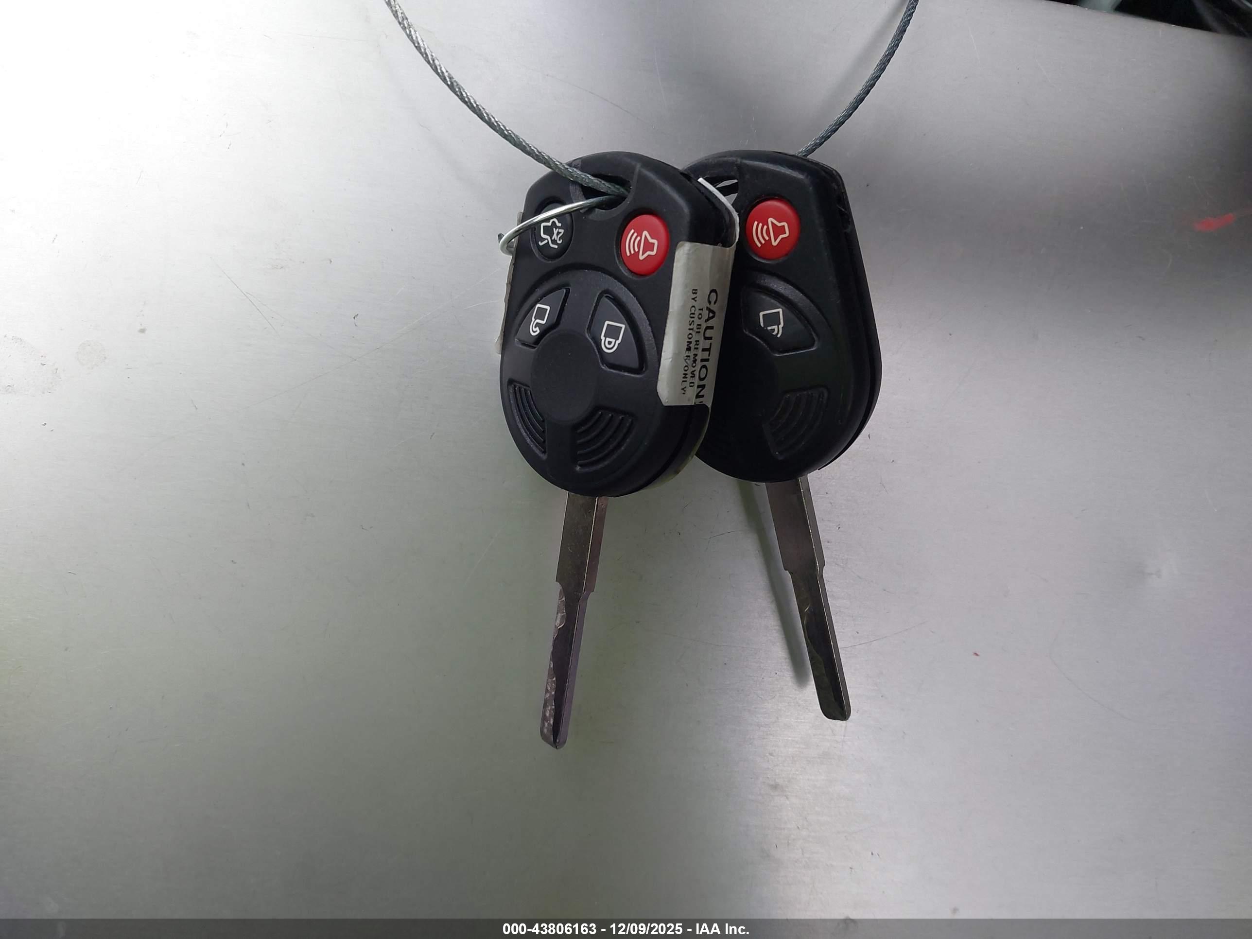 FORD ESCAPE image 11