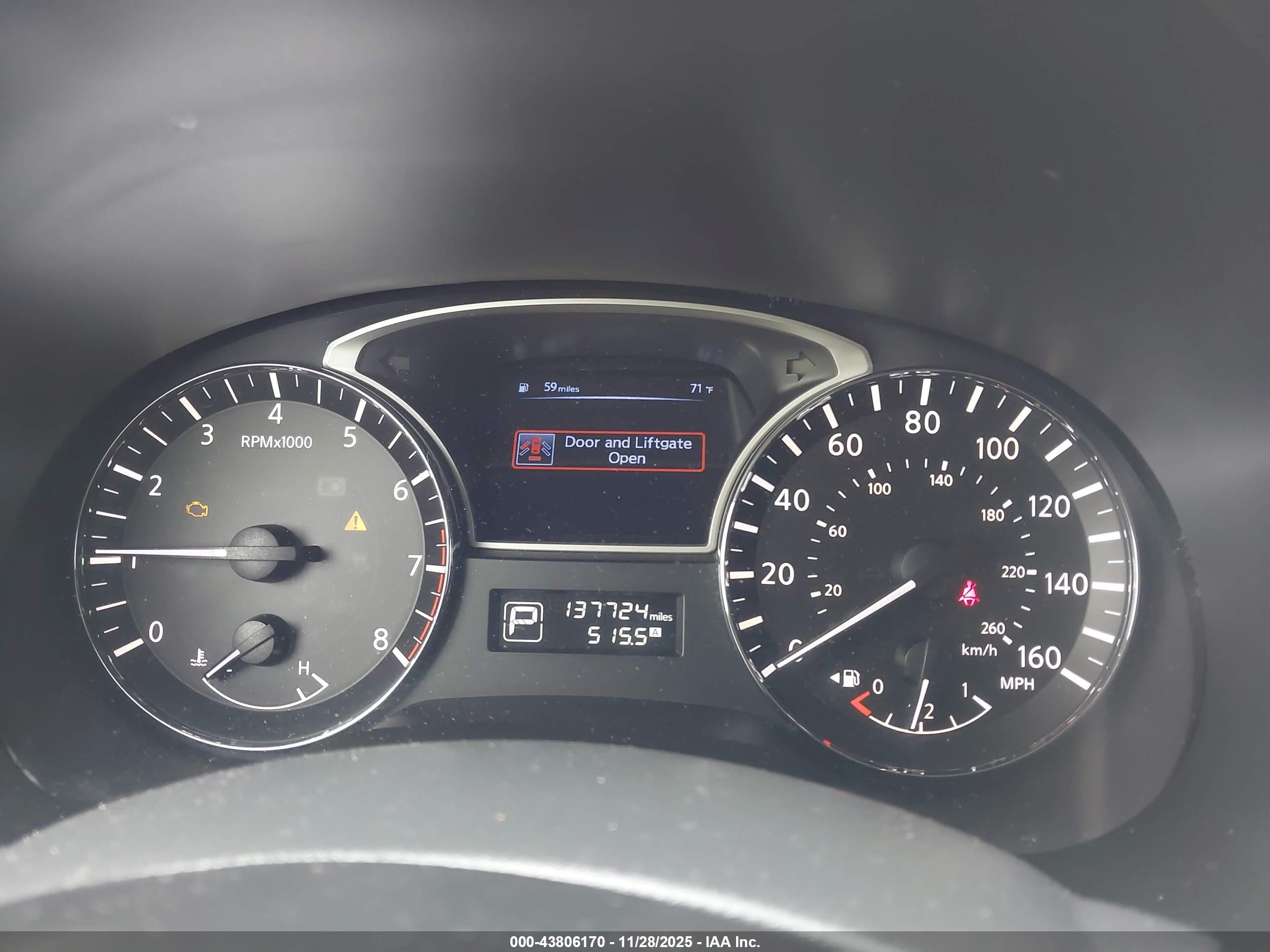 NISSAN PATHFINDER image 7
