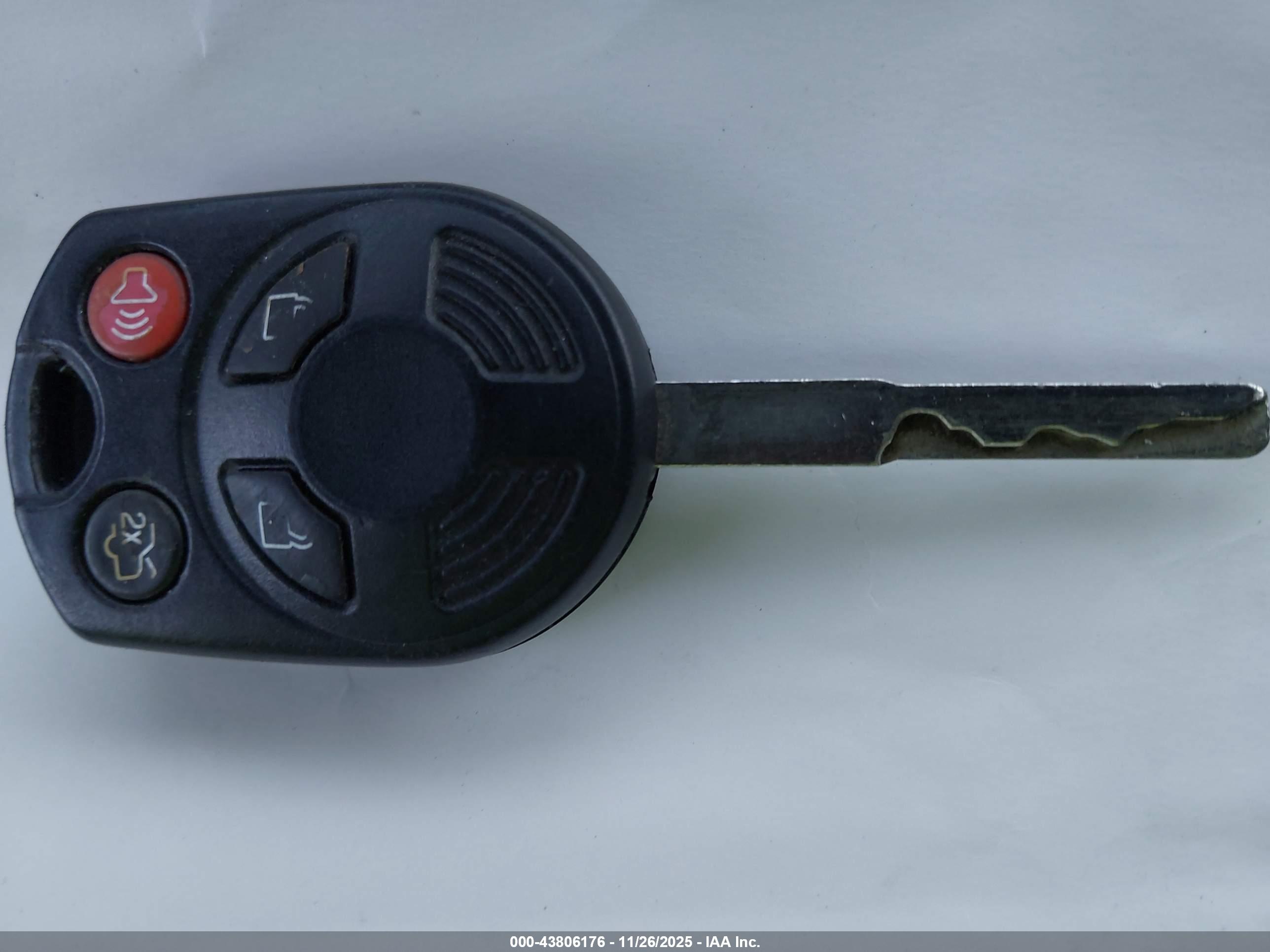 FORD FOCUS image 11