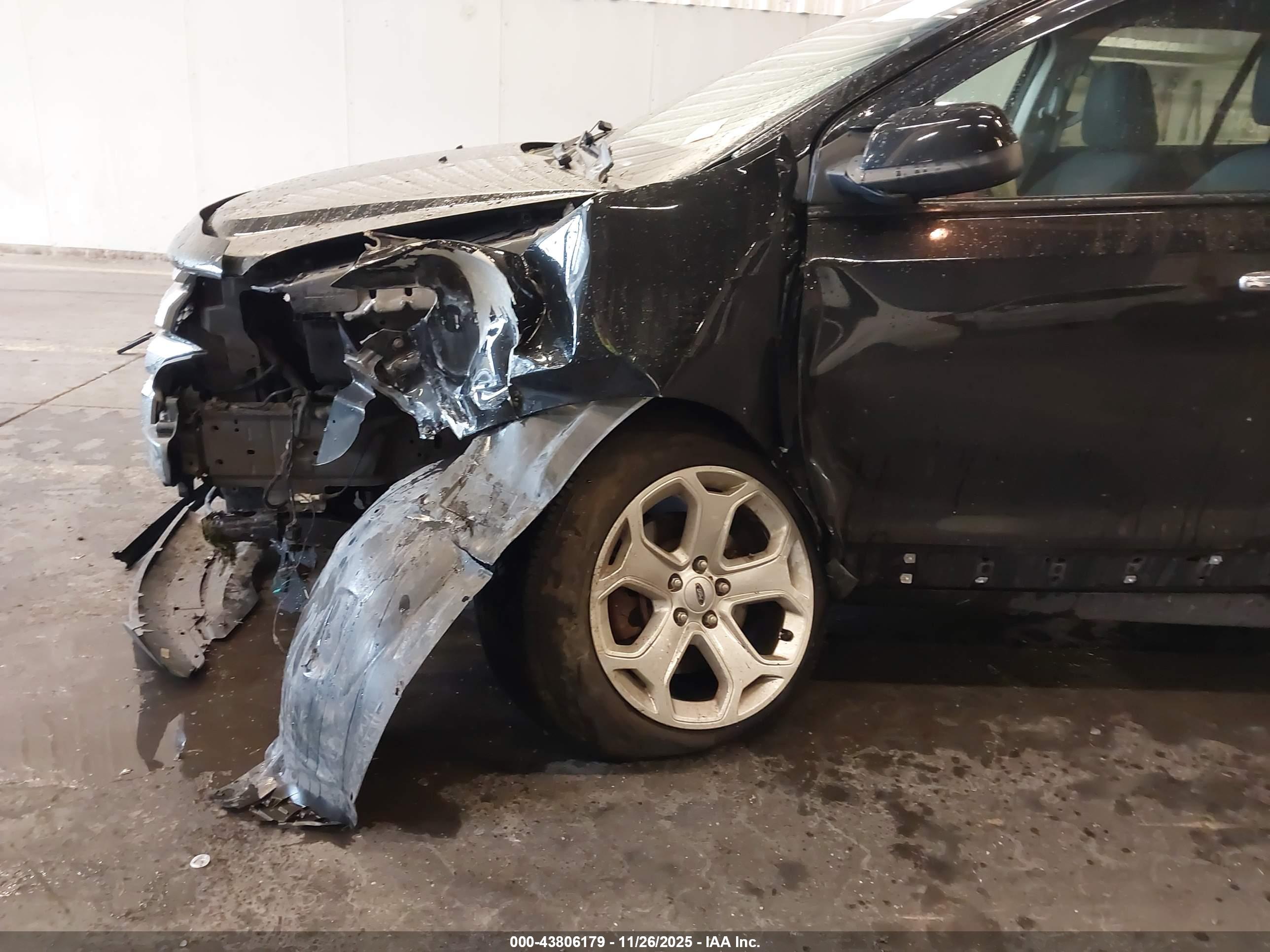 FORD EDGE image 6