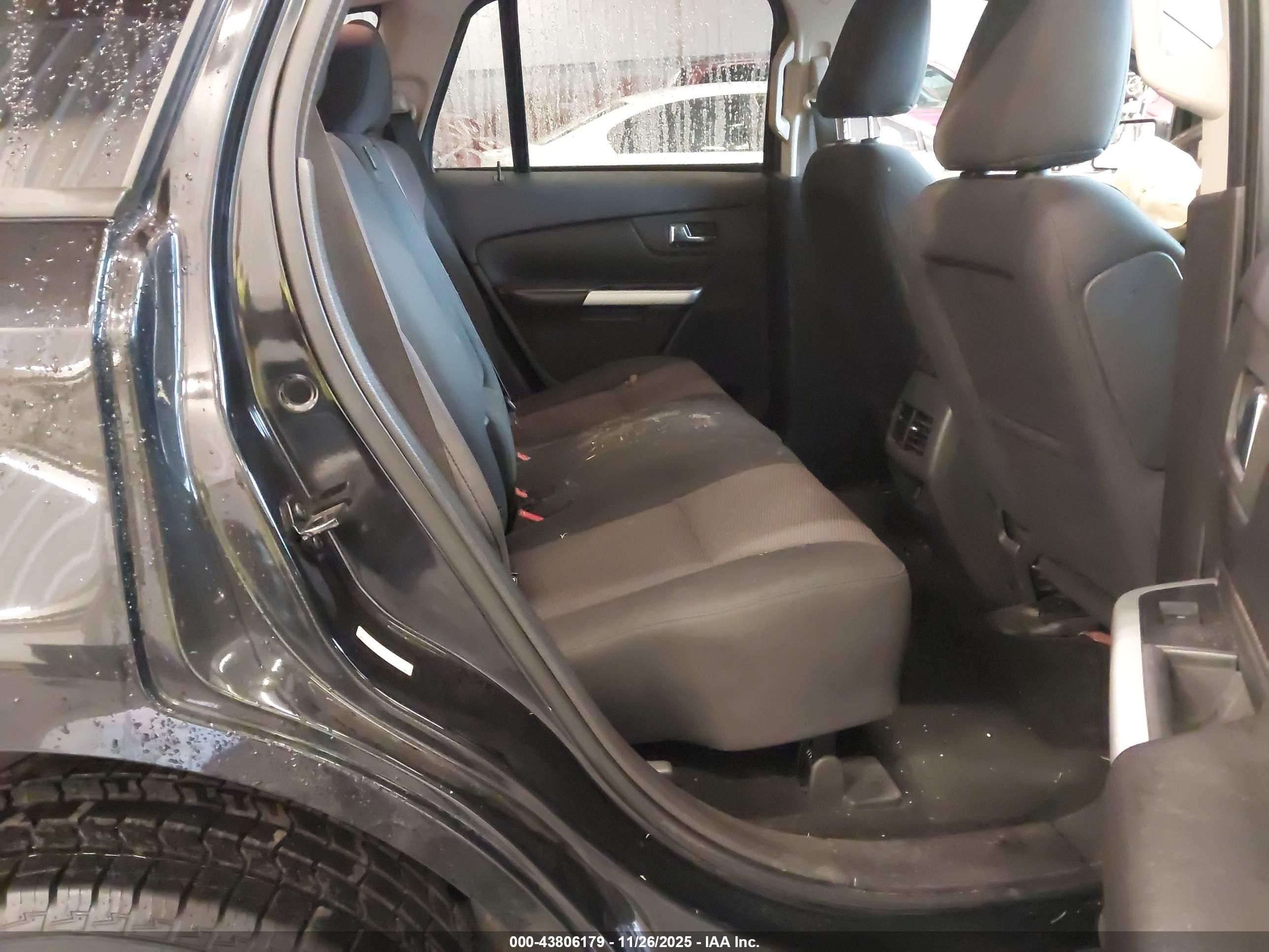 FORD EDGE image 8