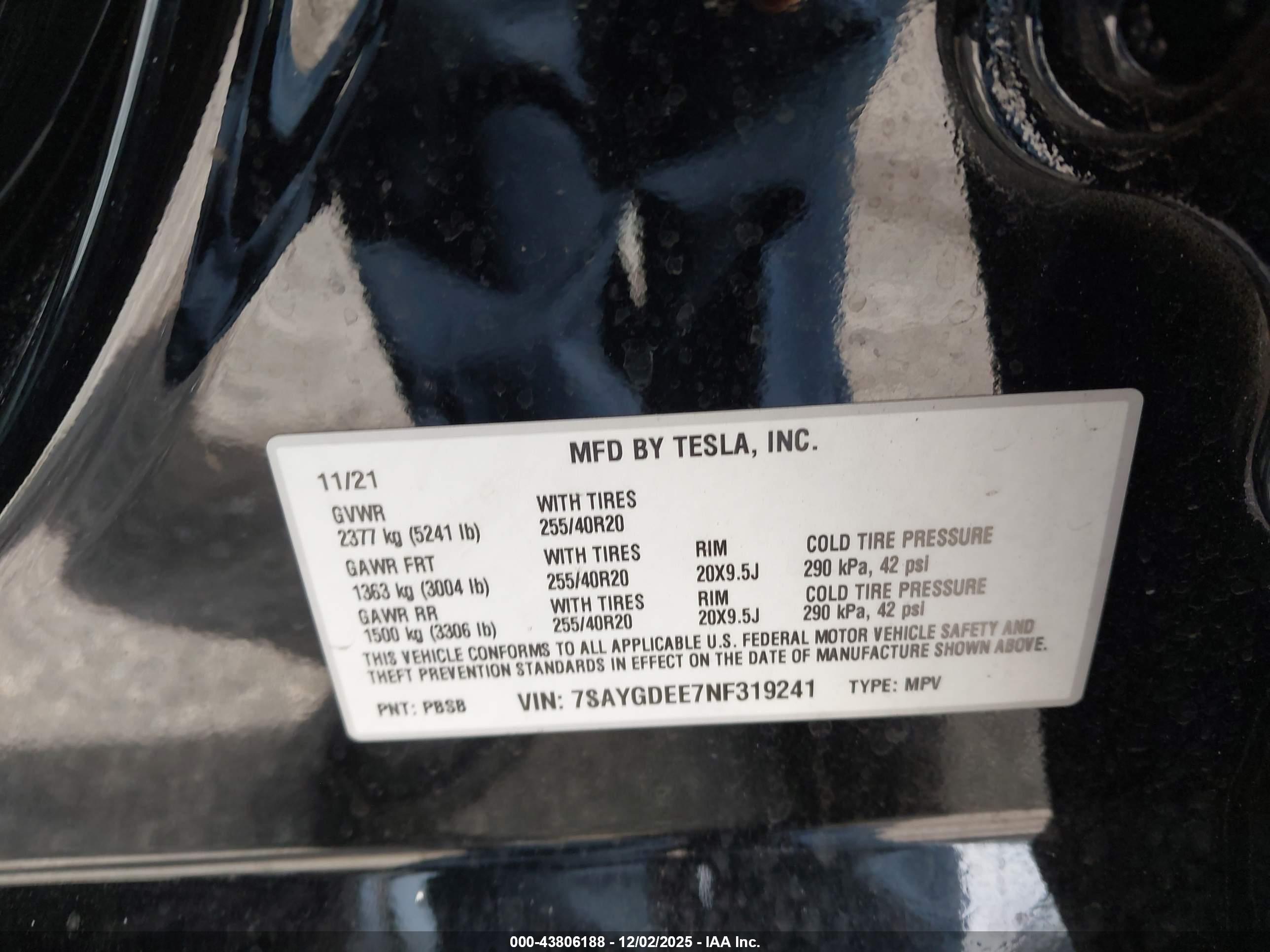 TESLA MODEL image 9