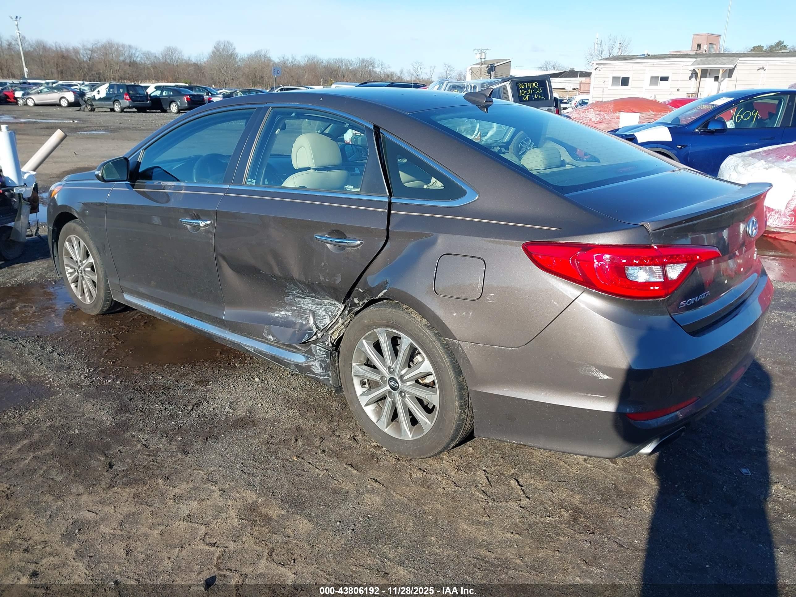 HYUNDAI SONATA image 6