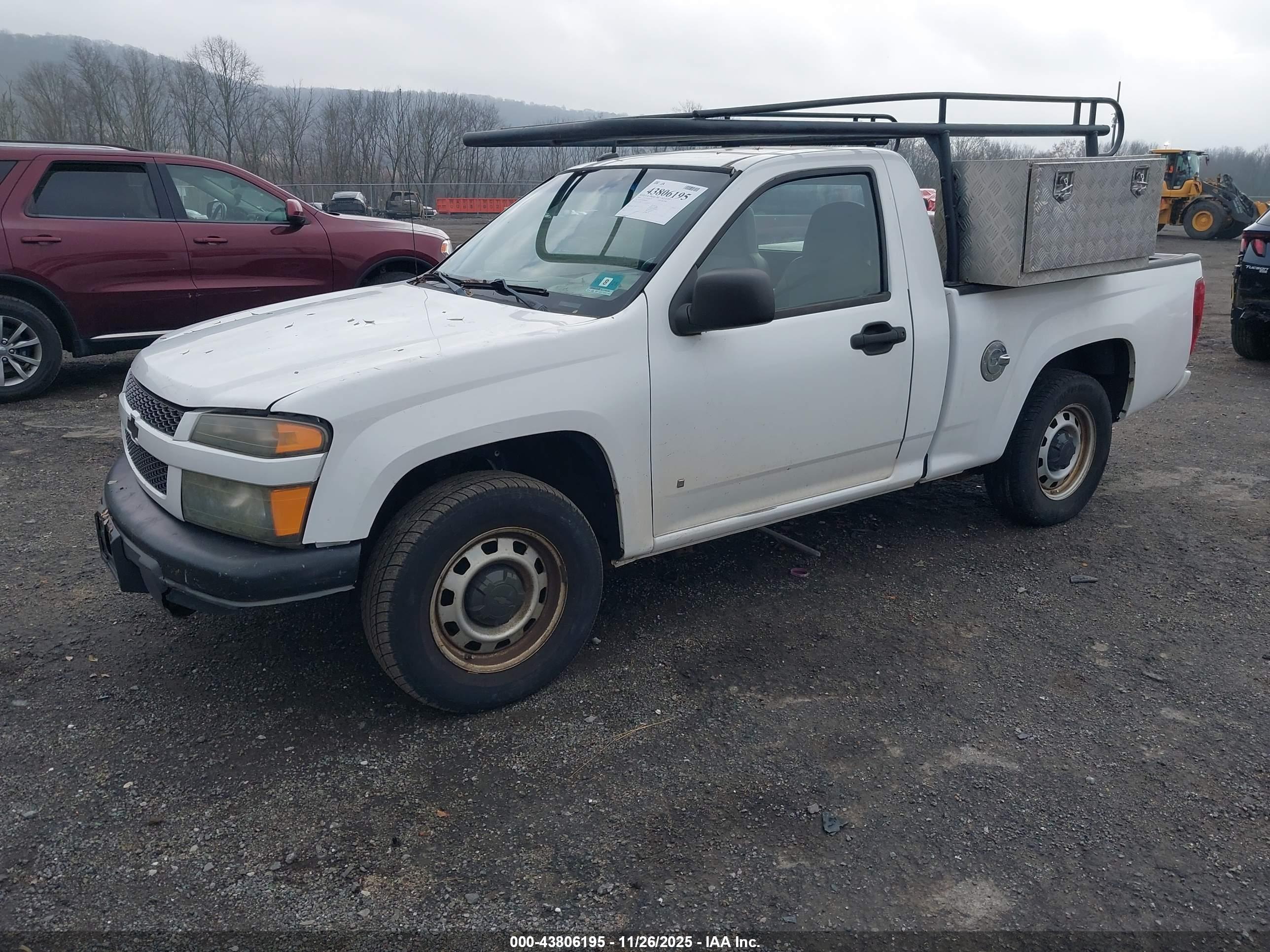 CHEVROLET COLORADO image 2